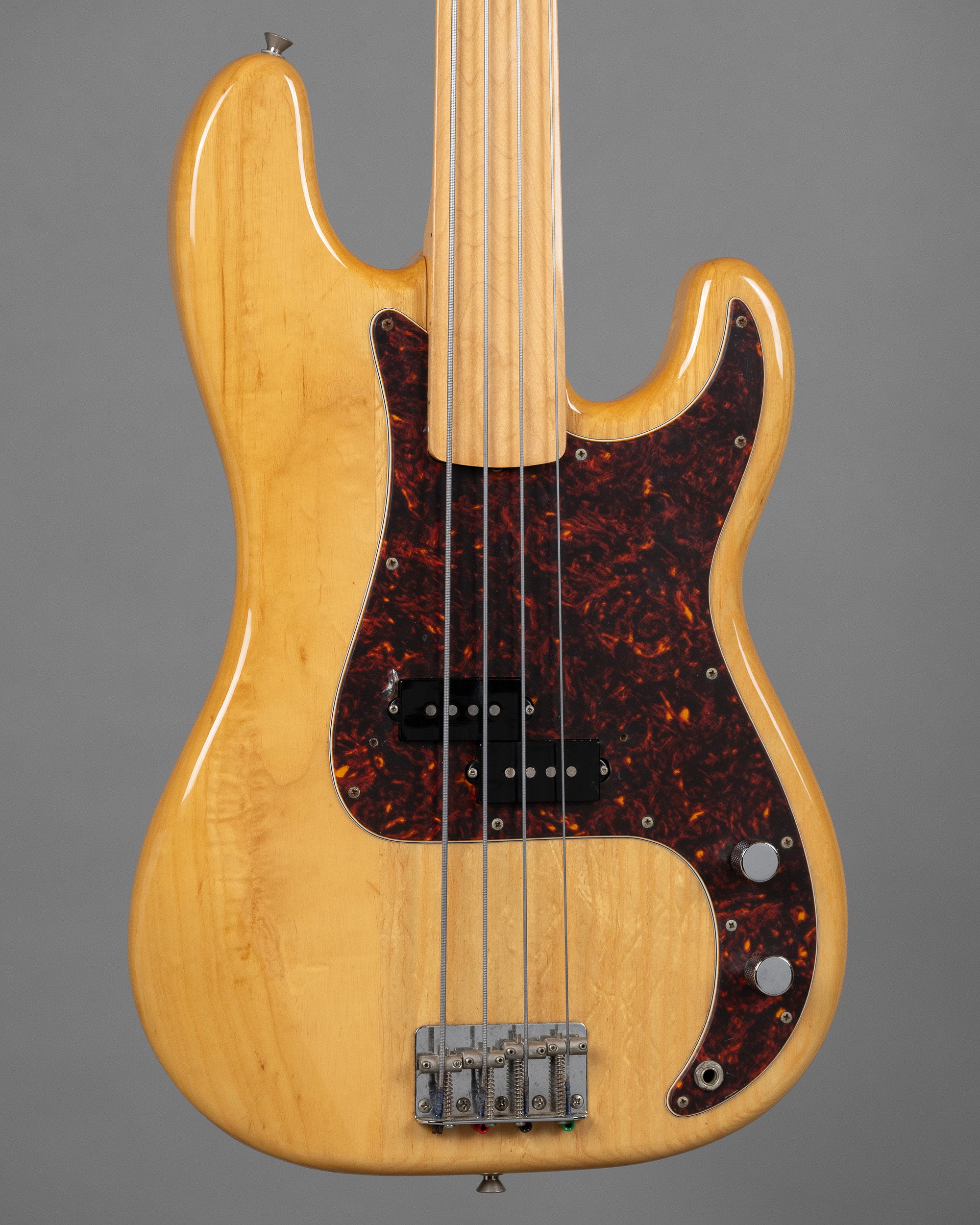 c2002 Fender PB-72 Unlined Fretless (Japan, Natural)