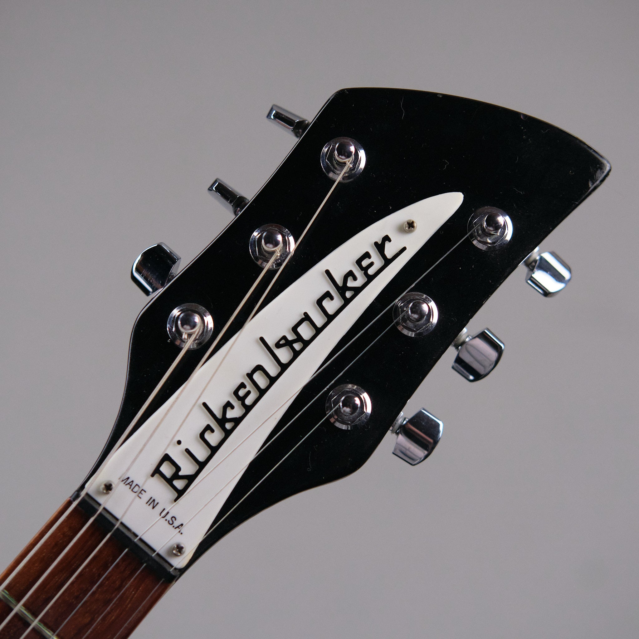 2001 Rickenbacker 330 (USA, Jetglo, OHSC)