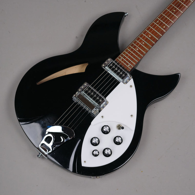 2001 Rickenbacker 330 (USA, Jetglo, OHSC)