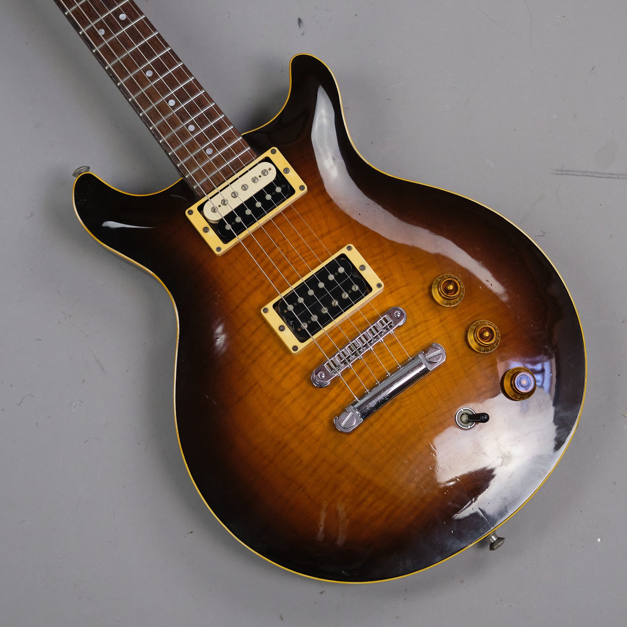 1996 Hamer Studio (USA, Sunburst, OHSC)