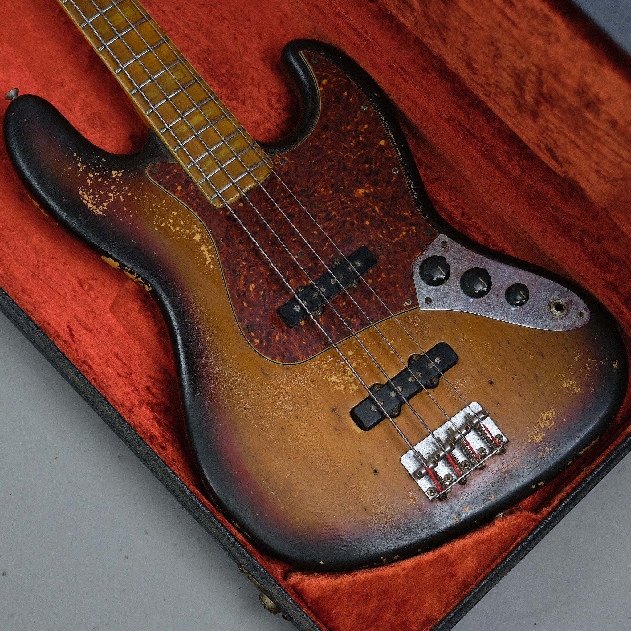 1975 Fender Jazz Bass (USA, Sunburst, OHSC)