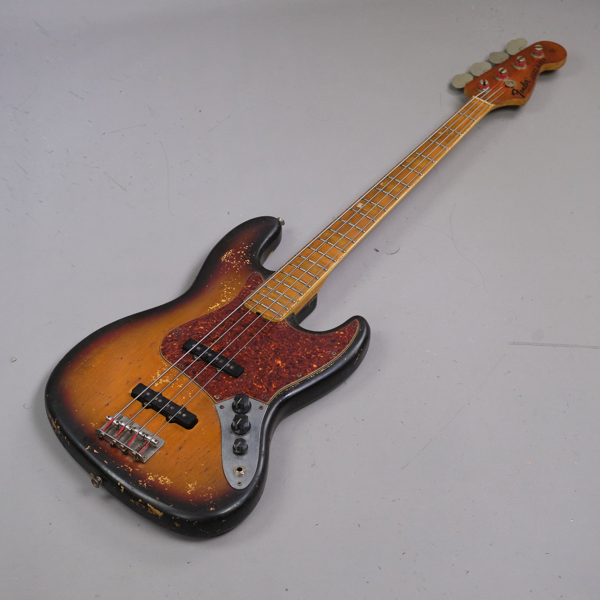 1975 Fender Jazz Bass (USA, Sunburst, OHSC)