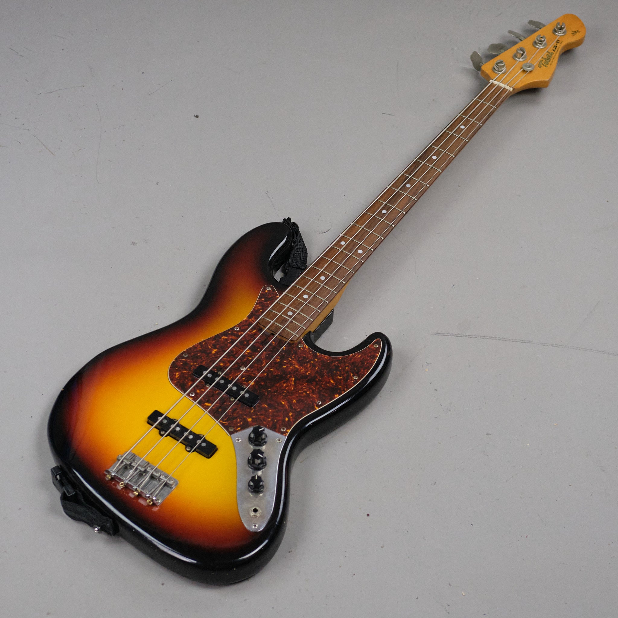 1986 Tokai Jazz Bass (Japan, Sunburst)