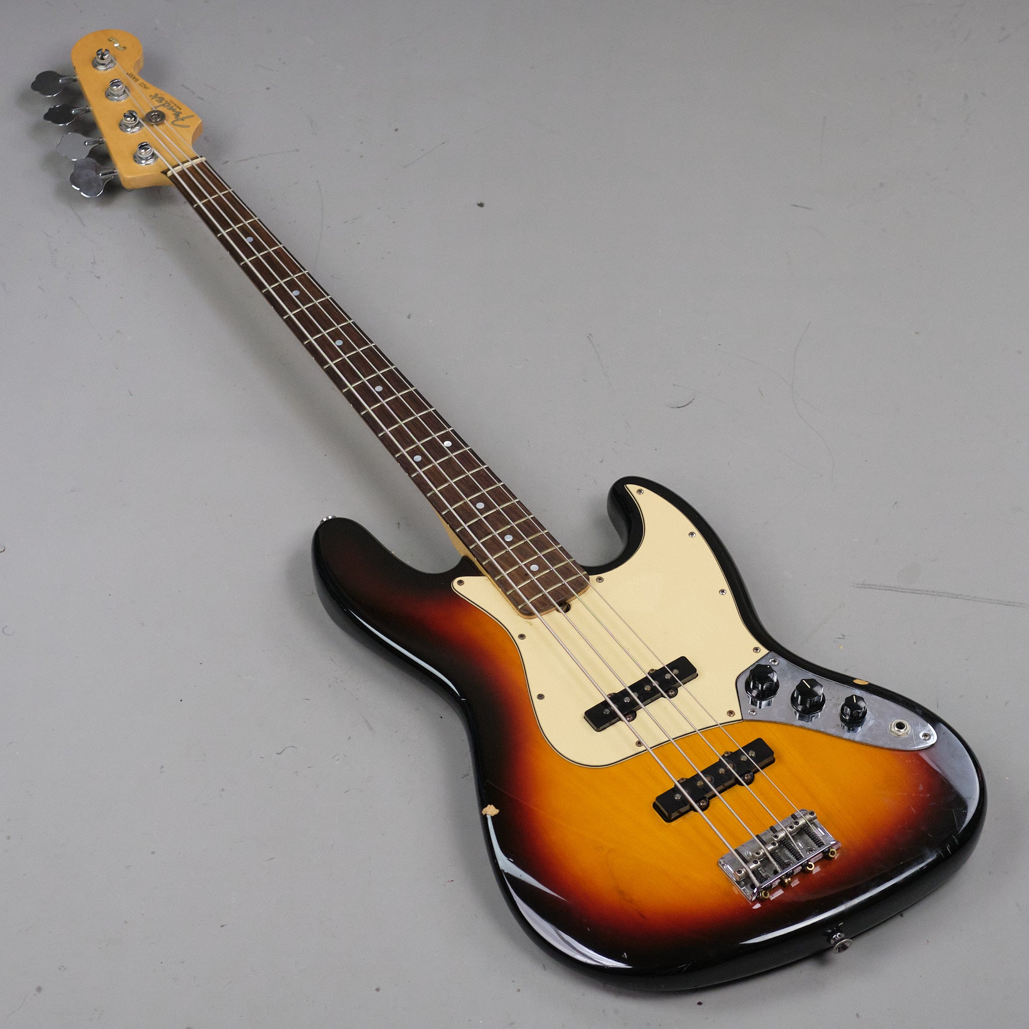 2006 Fender 60th Anniversary American Jazz Bass (USA, Sunburst, OHSC)