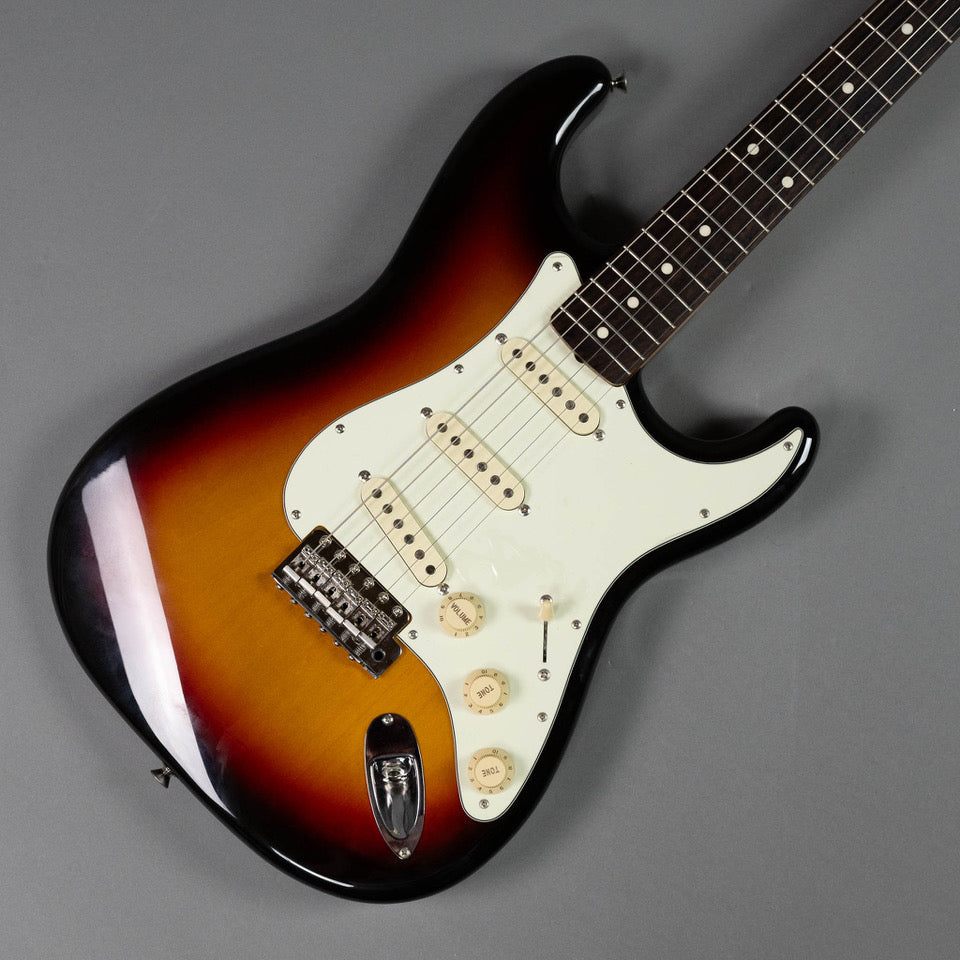 2016 Fender '62 Stratocaster (Japan, Sunburst)