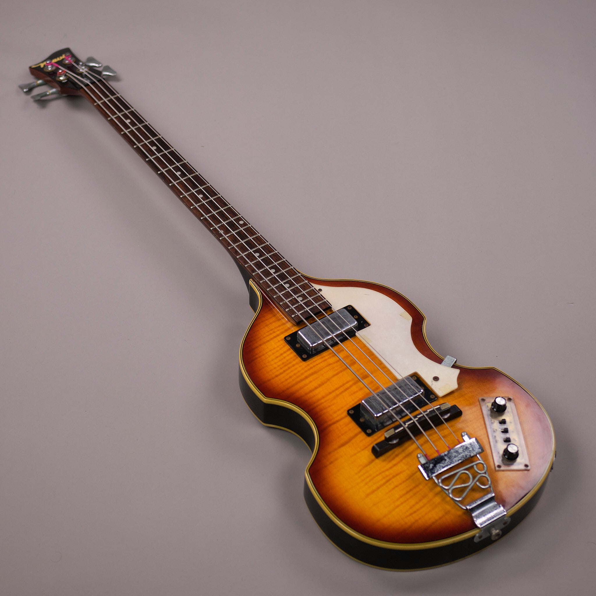 c1980s Mavis Violin Bass (Korea, Sunburst)