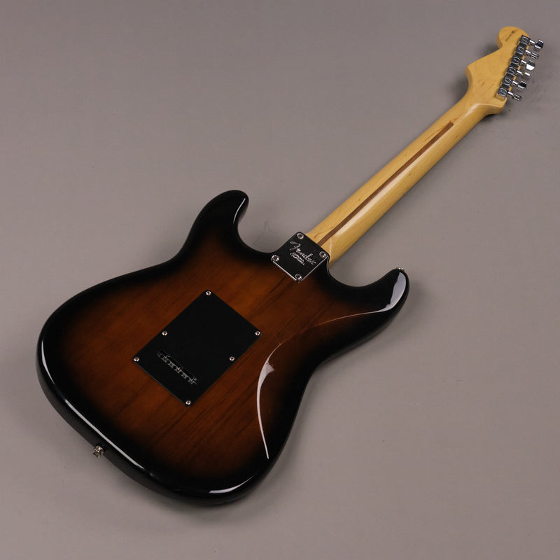 2004 Fender American Standard Stratocaster (USA, Sunburst, HSC)