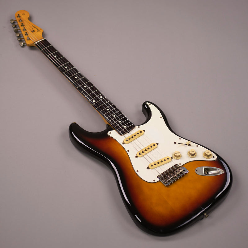 1990 Fender '62 Stratocaster (Japan, Sunburst)