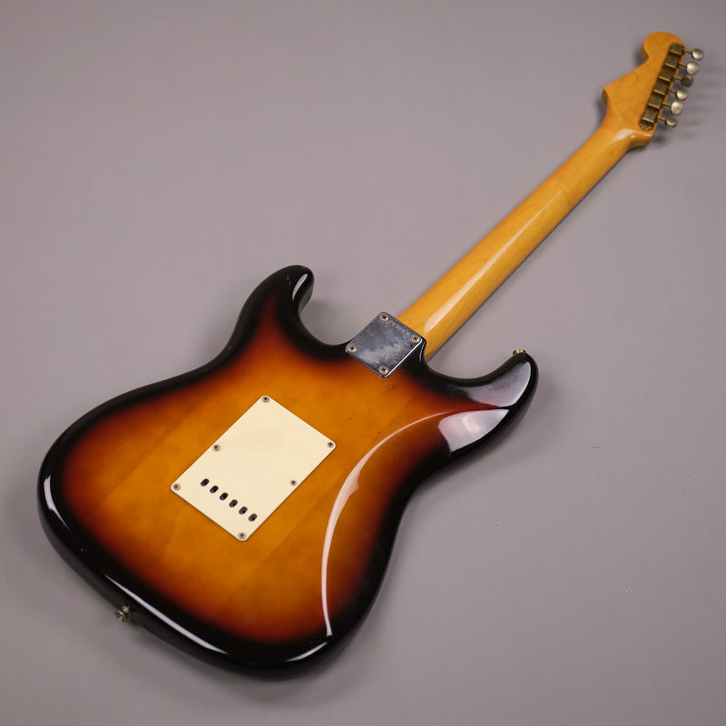 1990 Fender '62 Stratocaster (Japan, Sunburst)