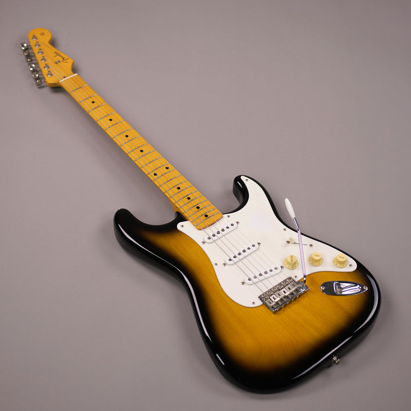 2013 Fender '54 Stratocaster (Japan, Sunburst)