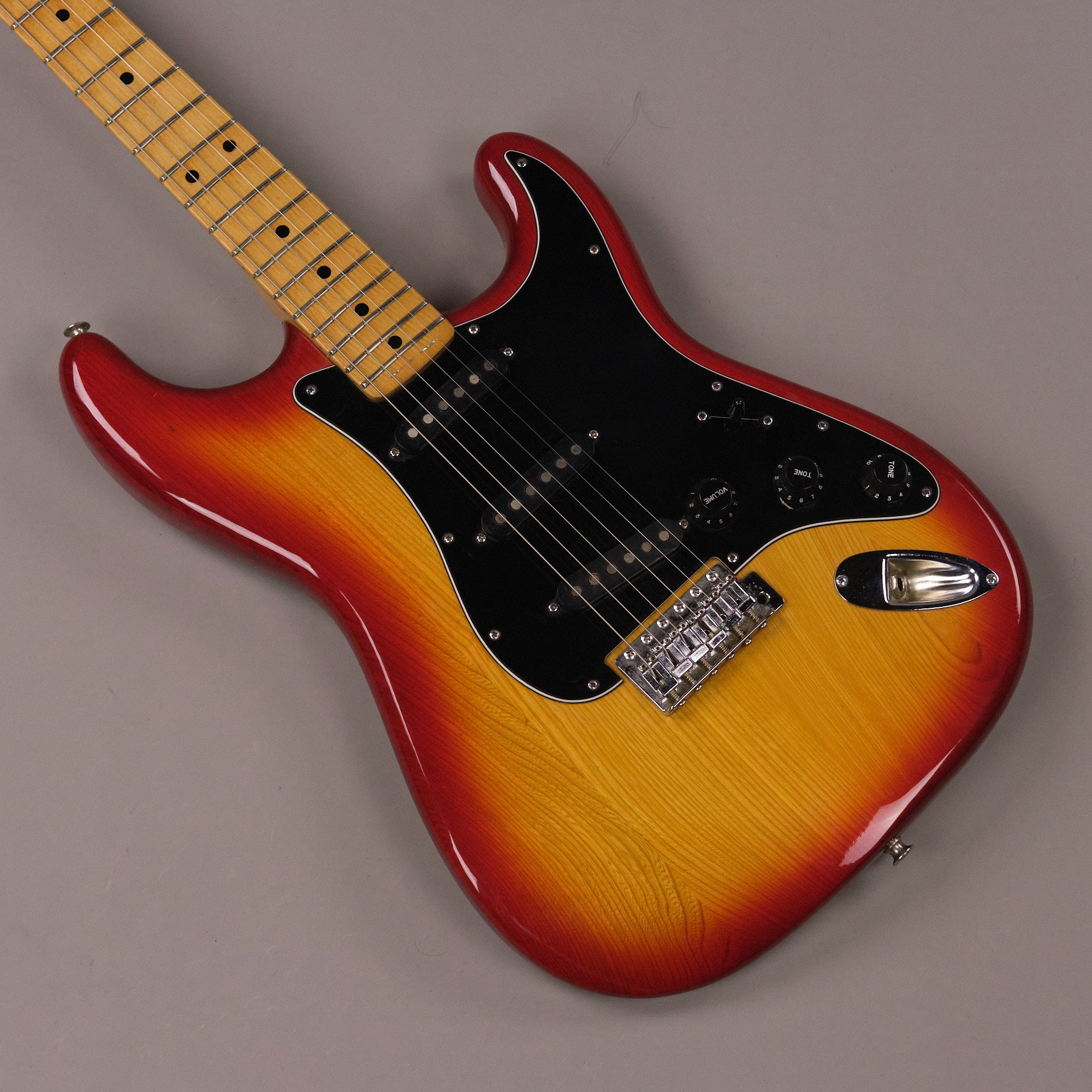 1976 Aria Pro II Stage Caster Japan, Sienna Sunburst)