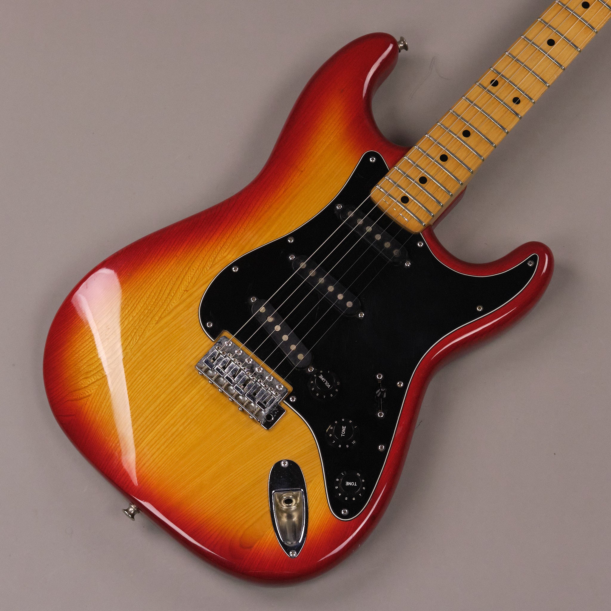 1976 Aria Pro II Stage Caster Japan, Sienna Sunburst)