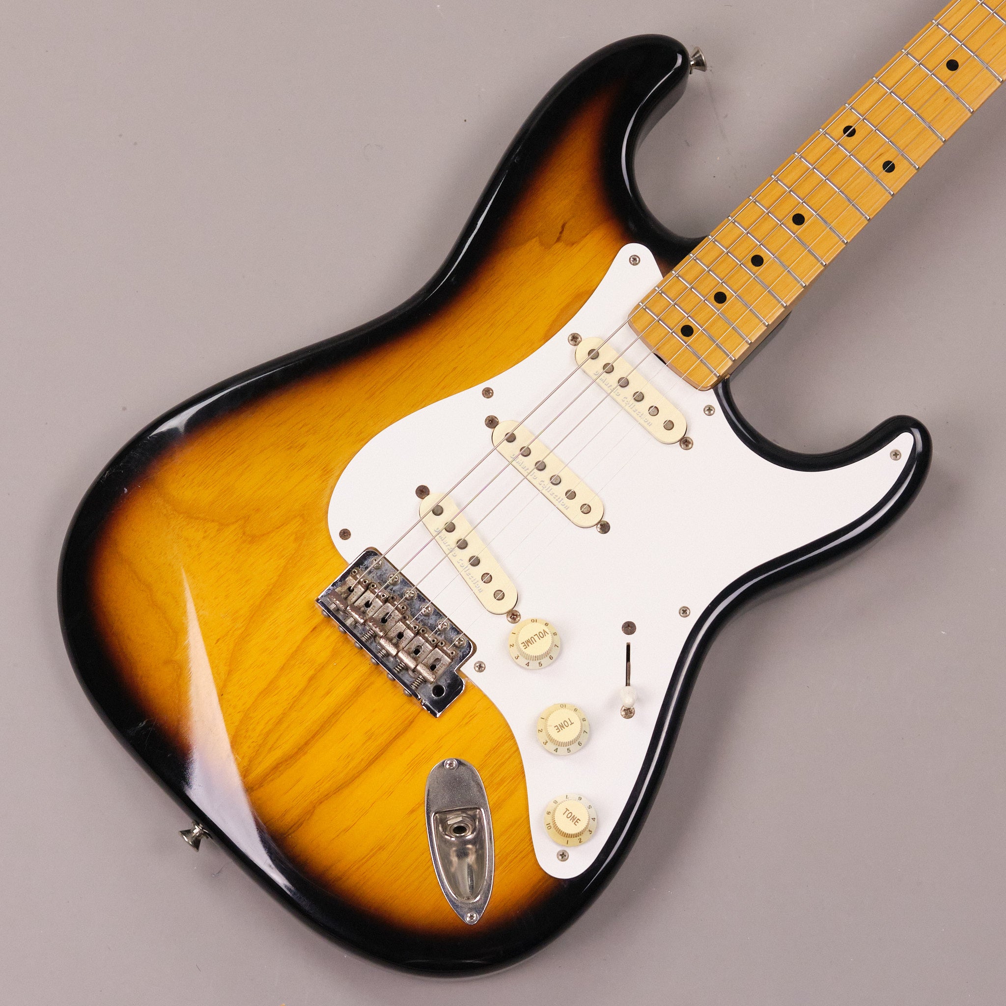 2006 Fender Stratocaster 54 RI (Japan, Sunburst)