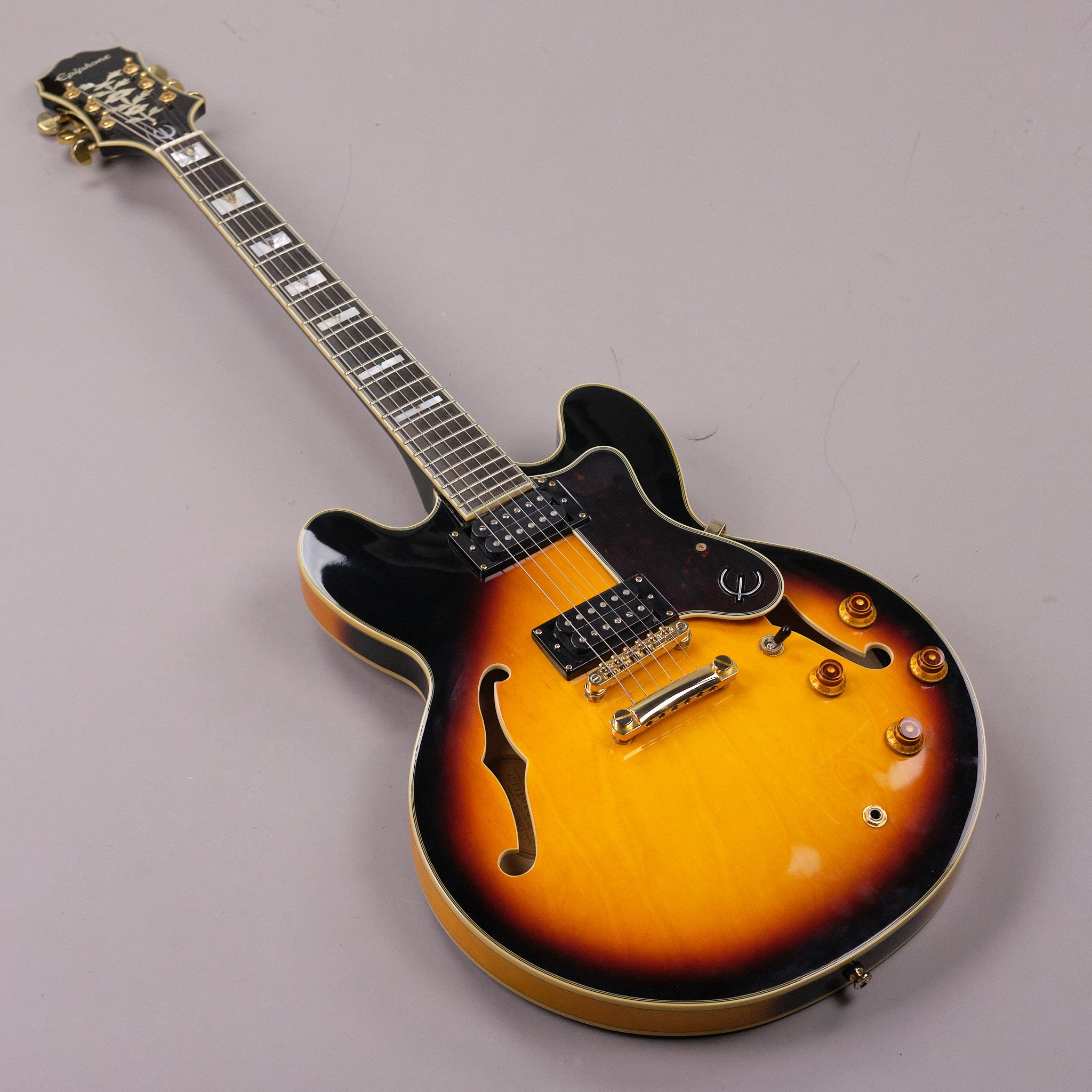 2013 Epiphone Sheraton ll (China, Vintage Sunburst, SKB Case)