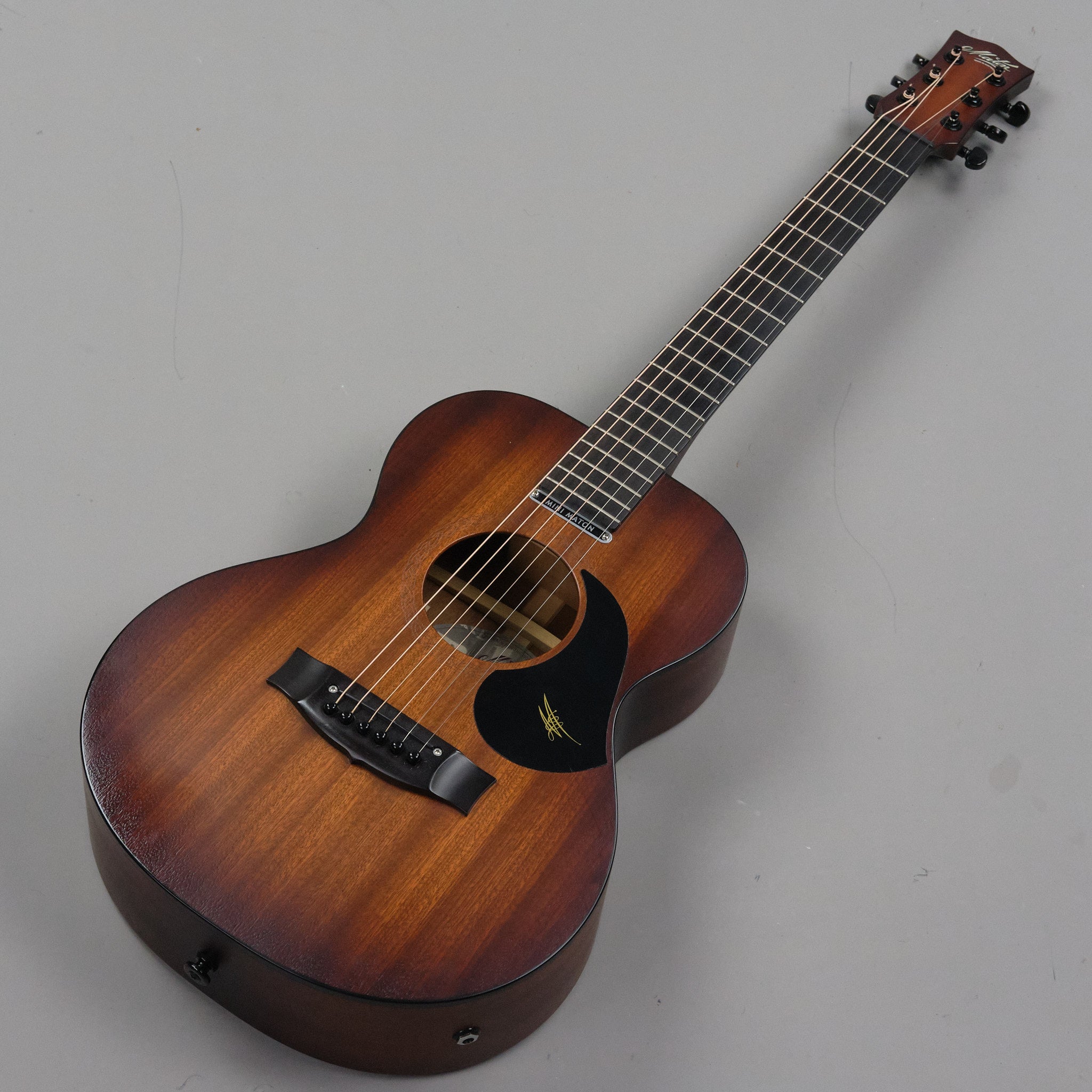 c2020s Maton EMM-6 Mini (Australia, Sunburst, OHSC )