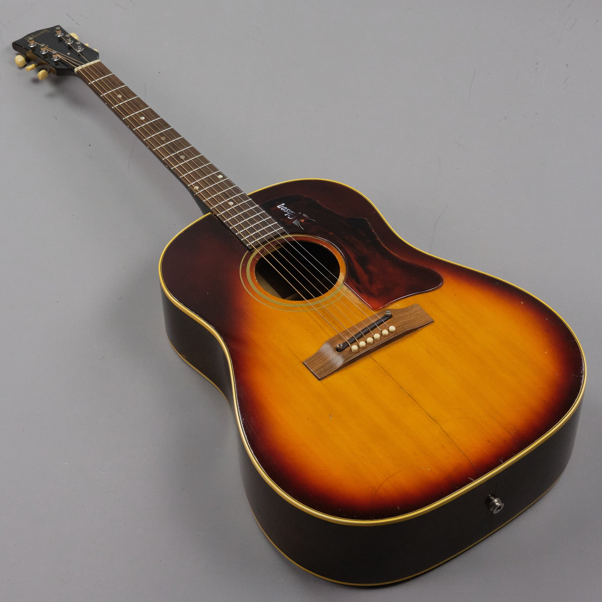 1967 Gibson J-45 ADJ (USA, Sunburst, Pickup, HSC)