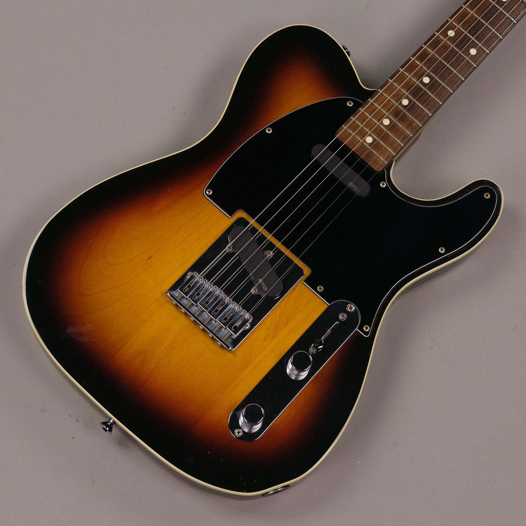 2010 Fender Telecaster (Japan, Sunburst)