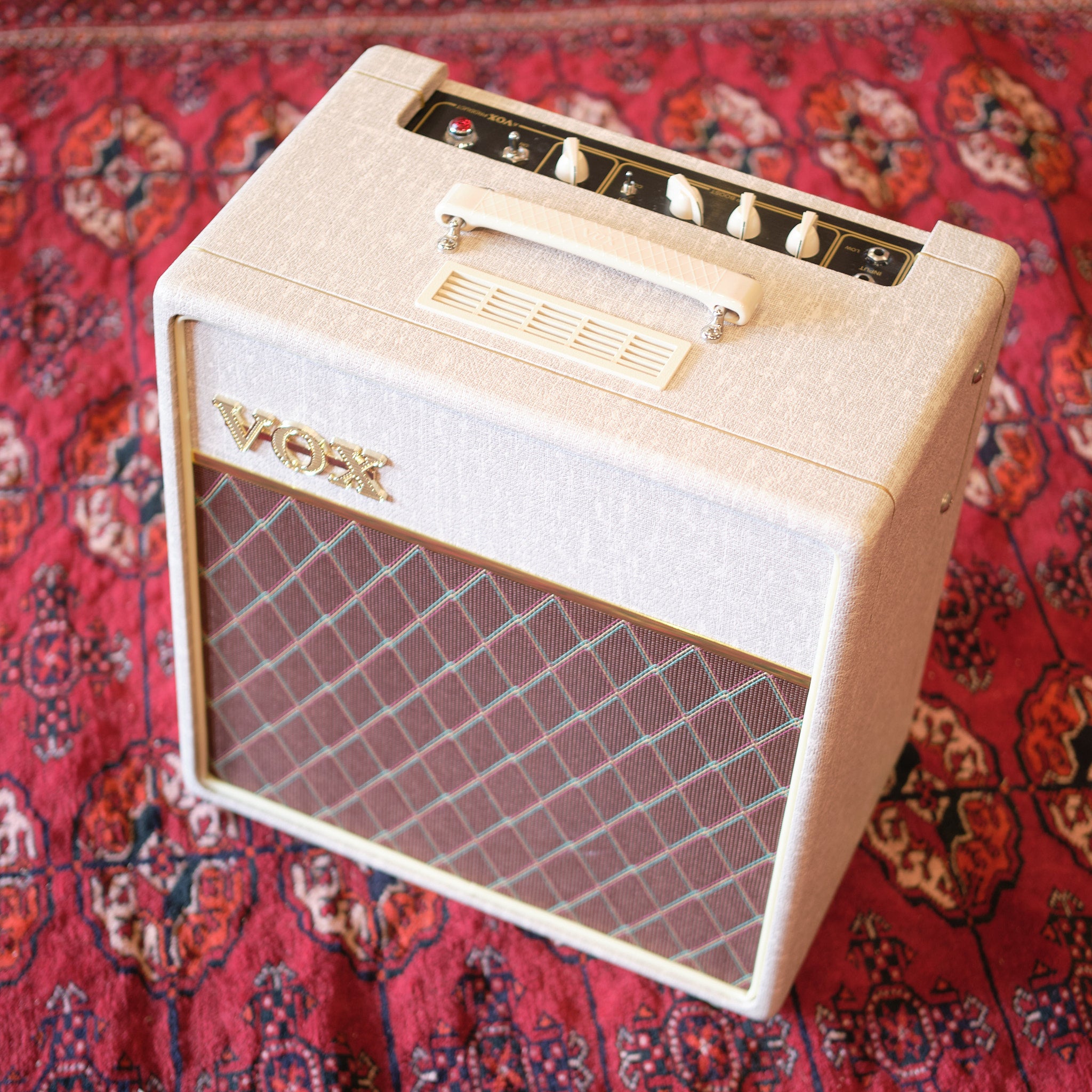 c2020s Vox AC4HW1 (Vietnam, Cover)