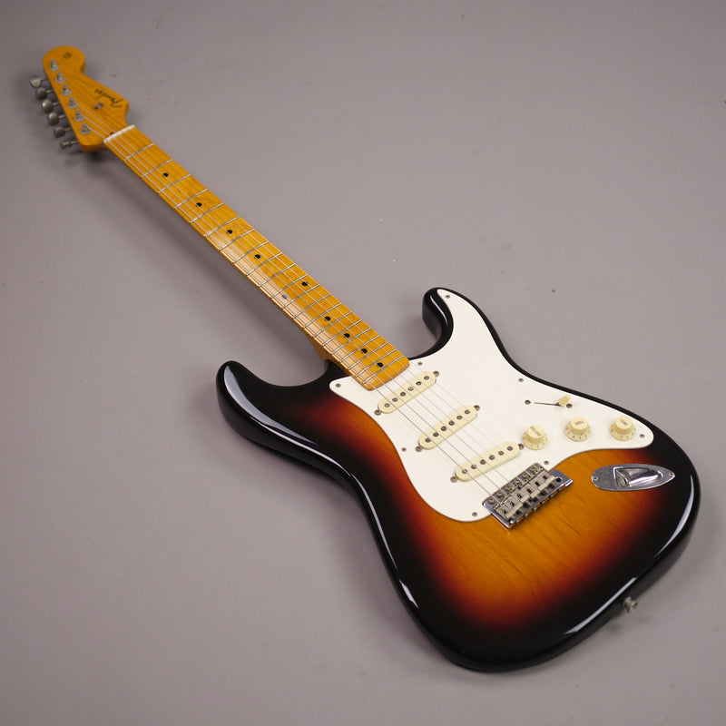 2002 Fender Stratocaster (Japan, Sunburst)