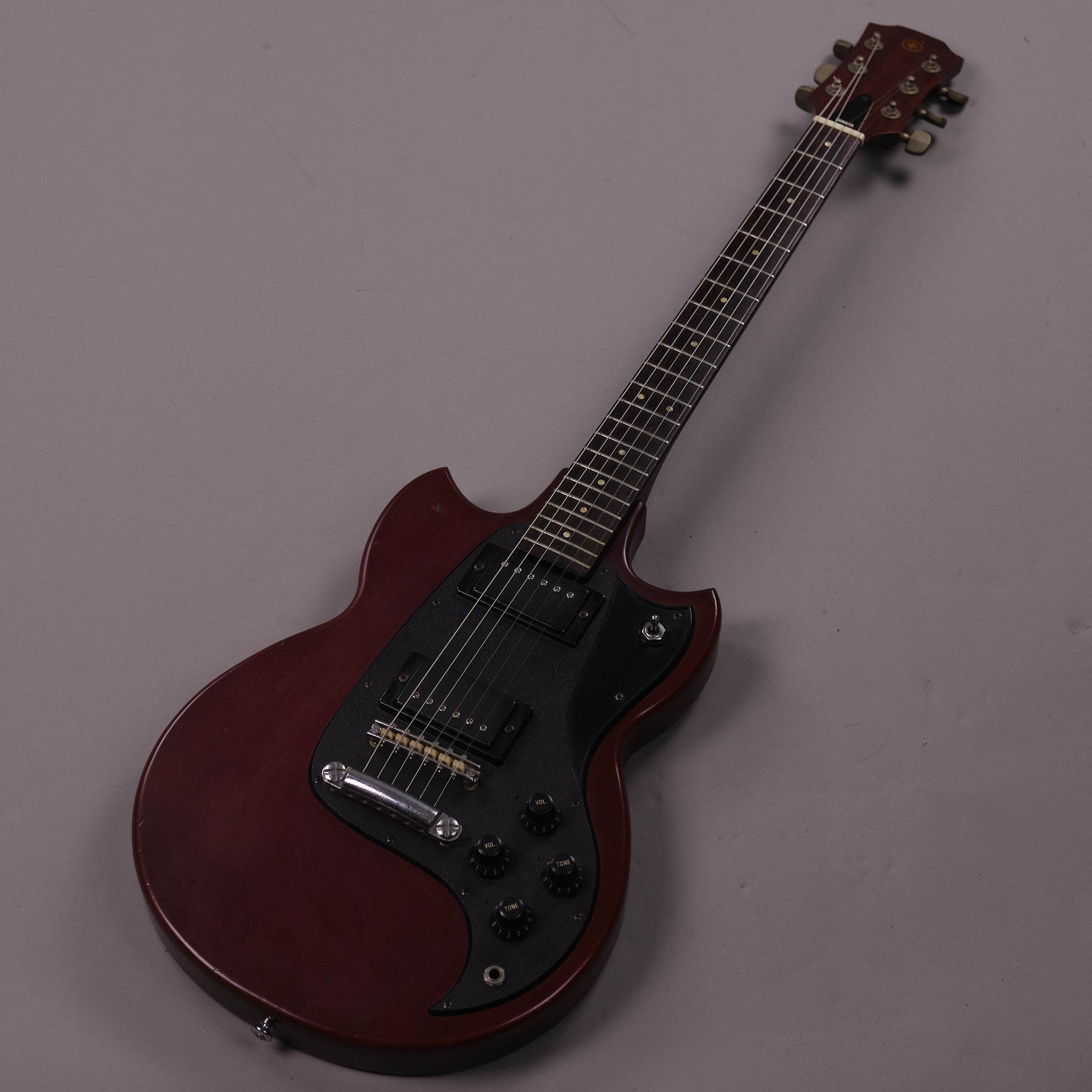 c1974 Yamaha SG-30 2H (Japan, Cherry)