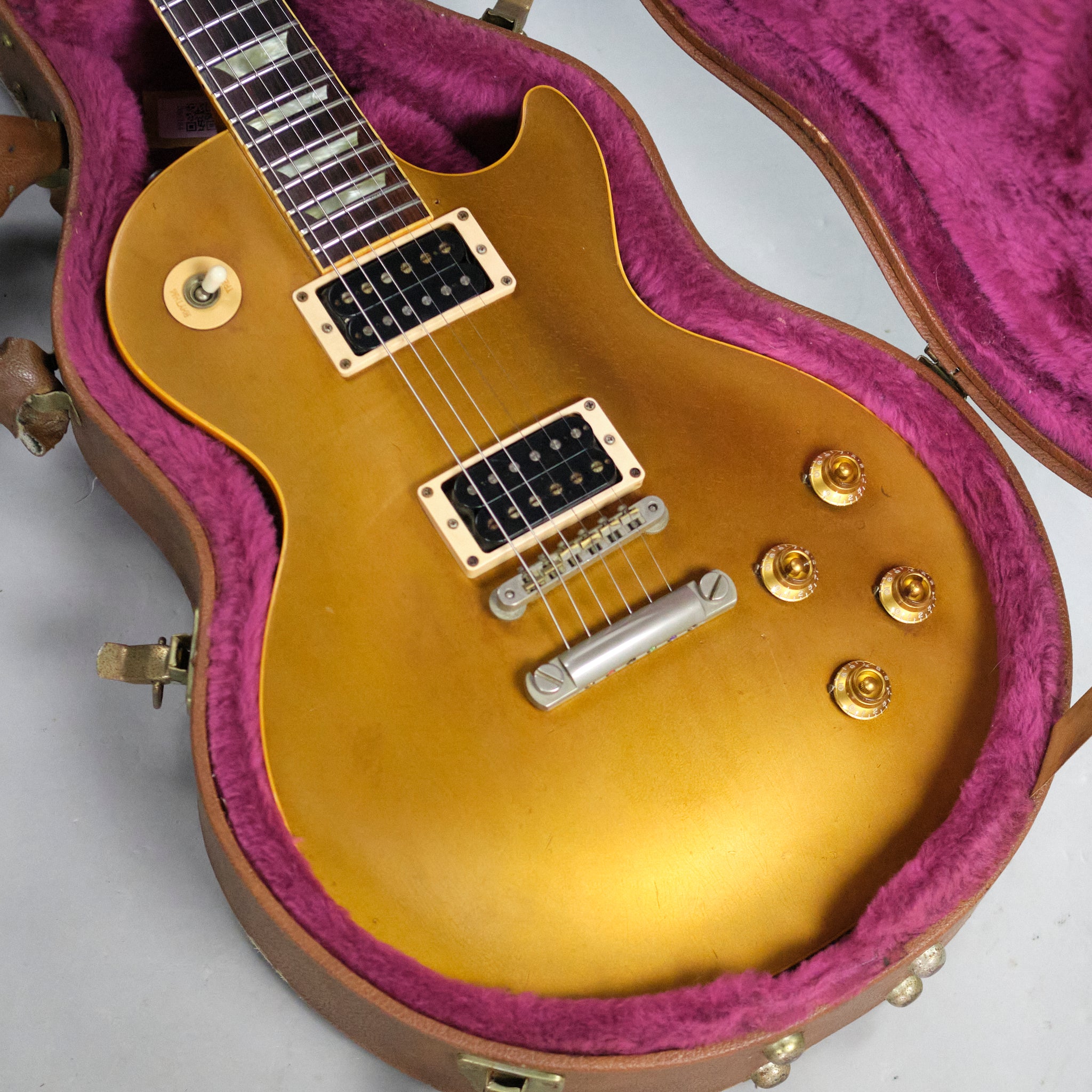 1998 Gibson Les Paul Classic (USA, Goldtop, OHSC, S/N: 80752)