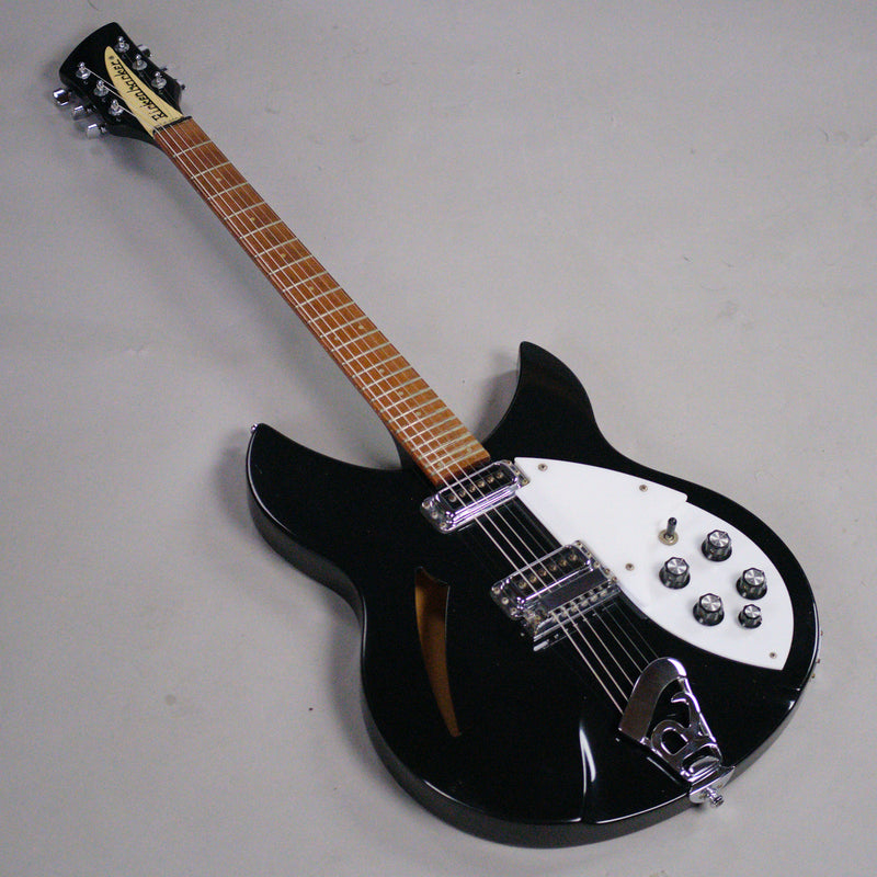 1996 Rickenbacker 330 (USA, Jetglo, OHSC)