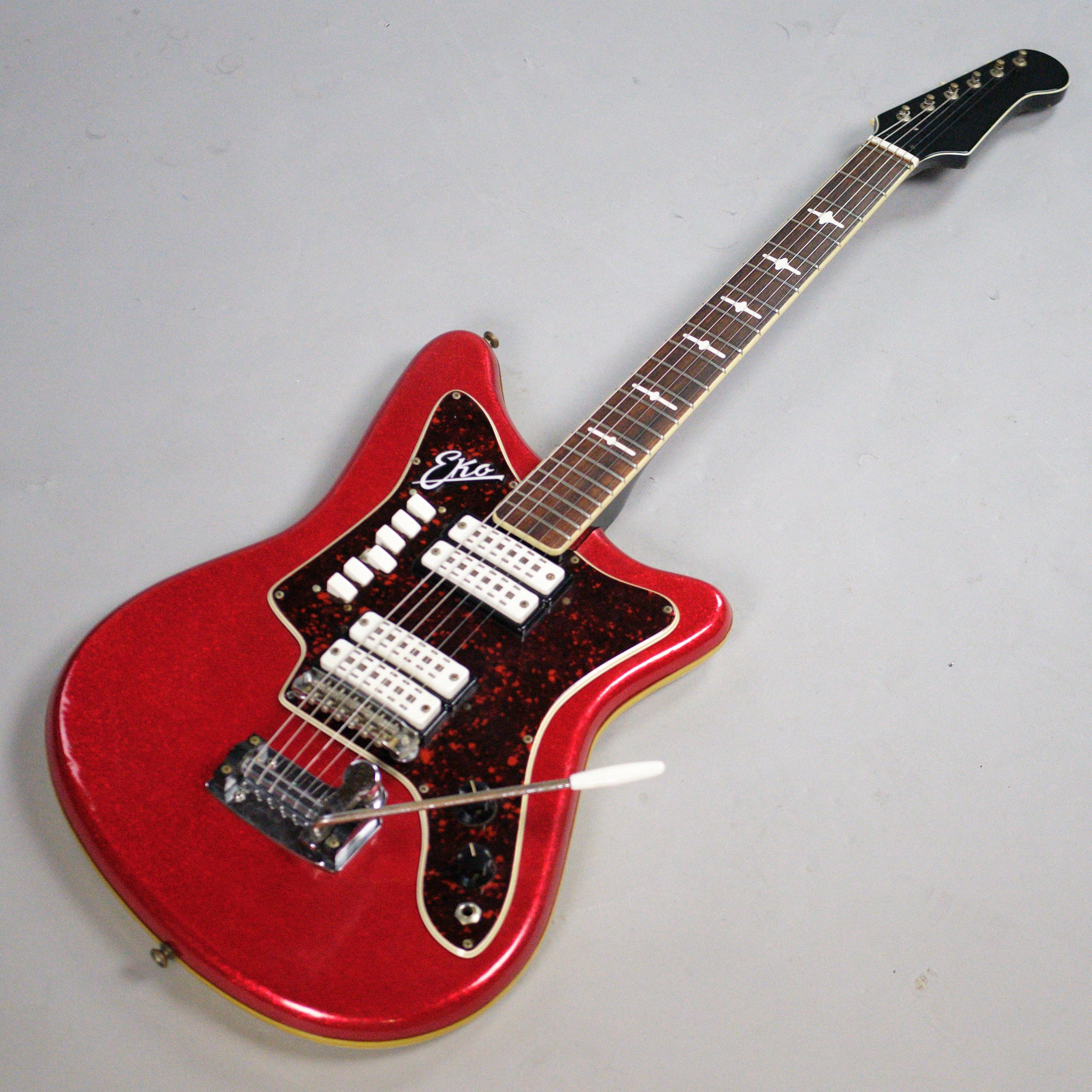 c1960s Eko 500/v4 (Italy, Red Metallic)