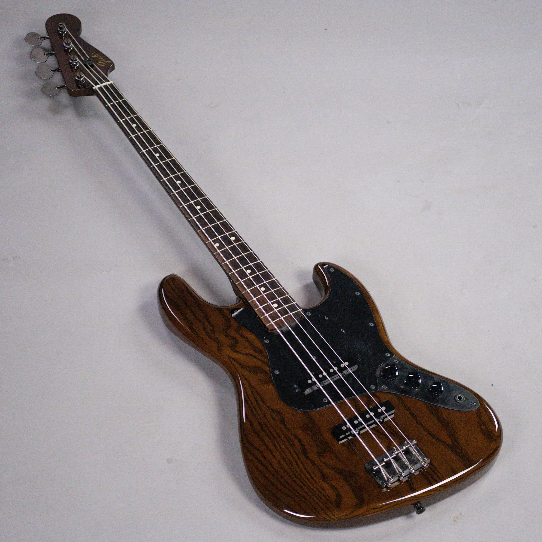 2017 Fender JB-62WAL Jazz Bass (Japan, Walnut)