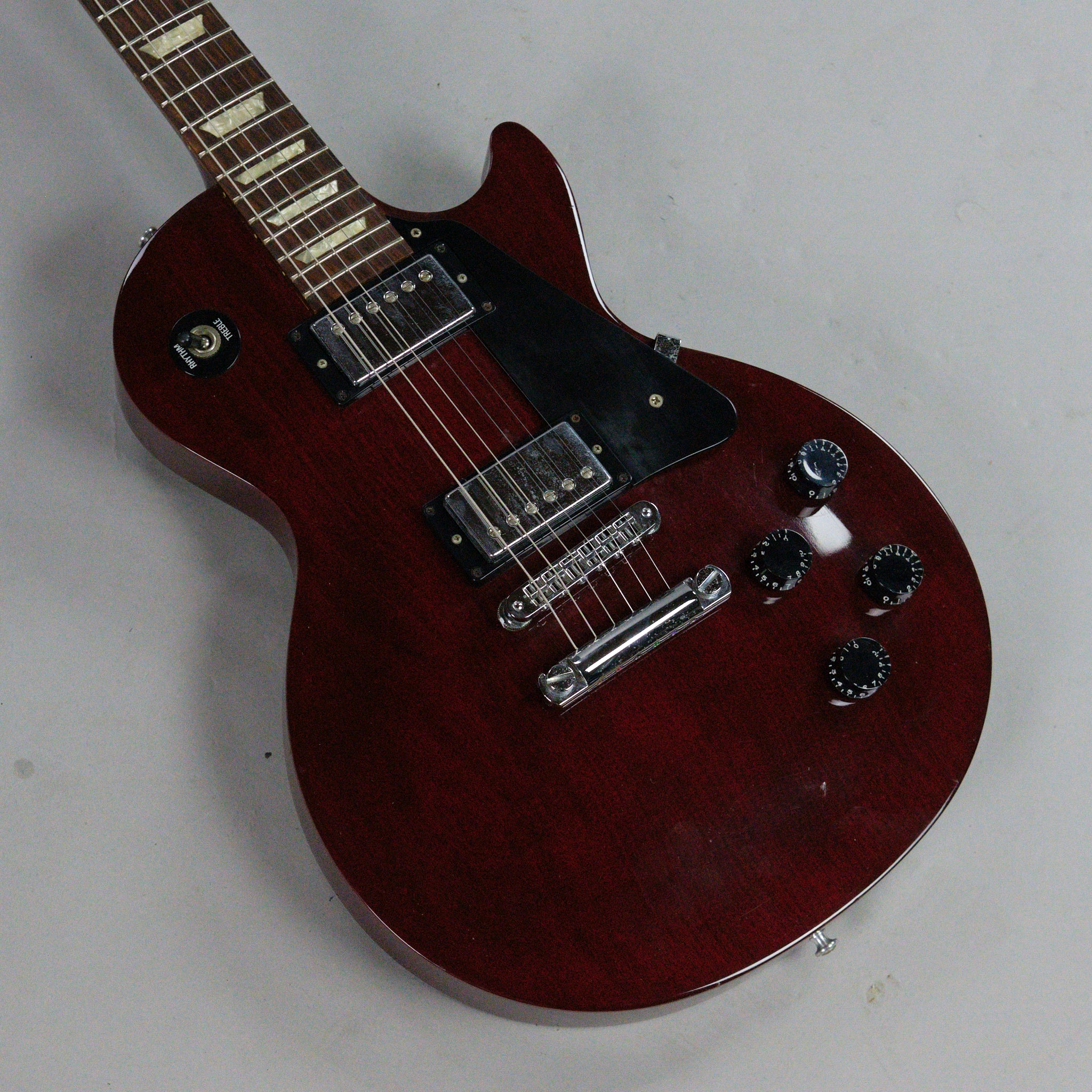 1997 Gibson Les Paul Studio (USA, Wine Red, OHSC)