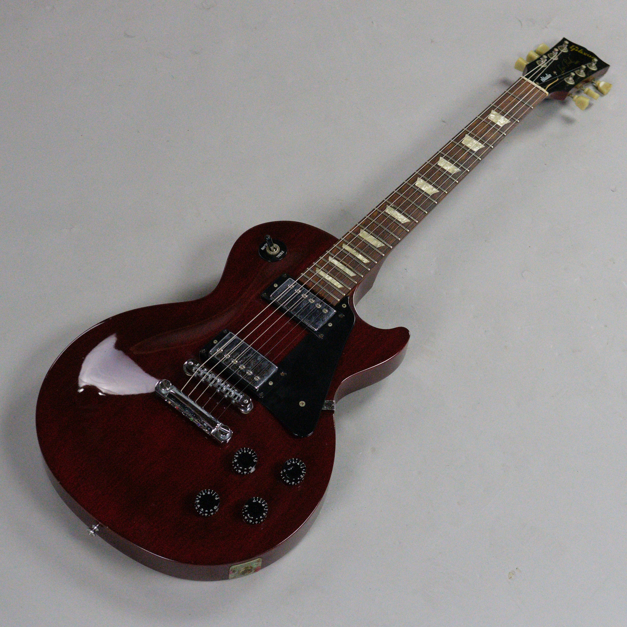 1997 Gibson Les Paul Studio (USA, Wine Red, OHSC)