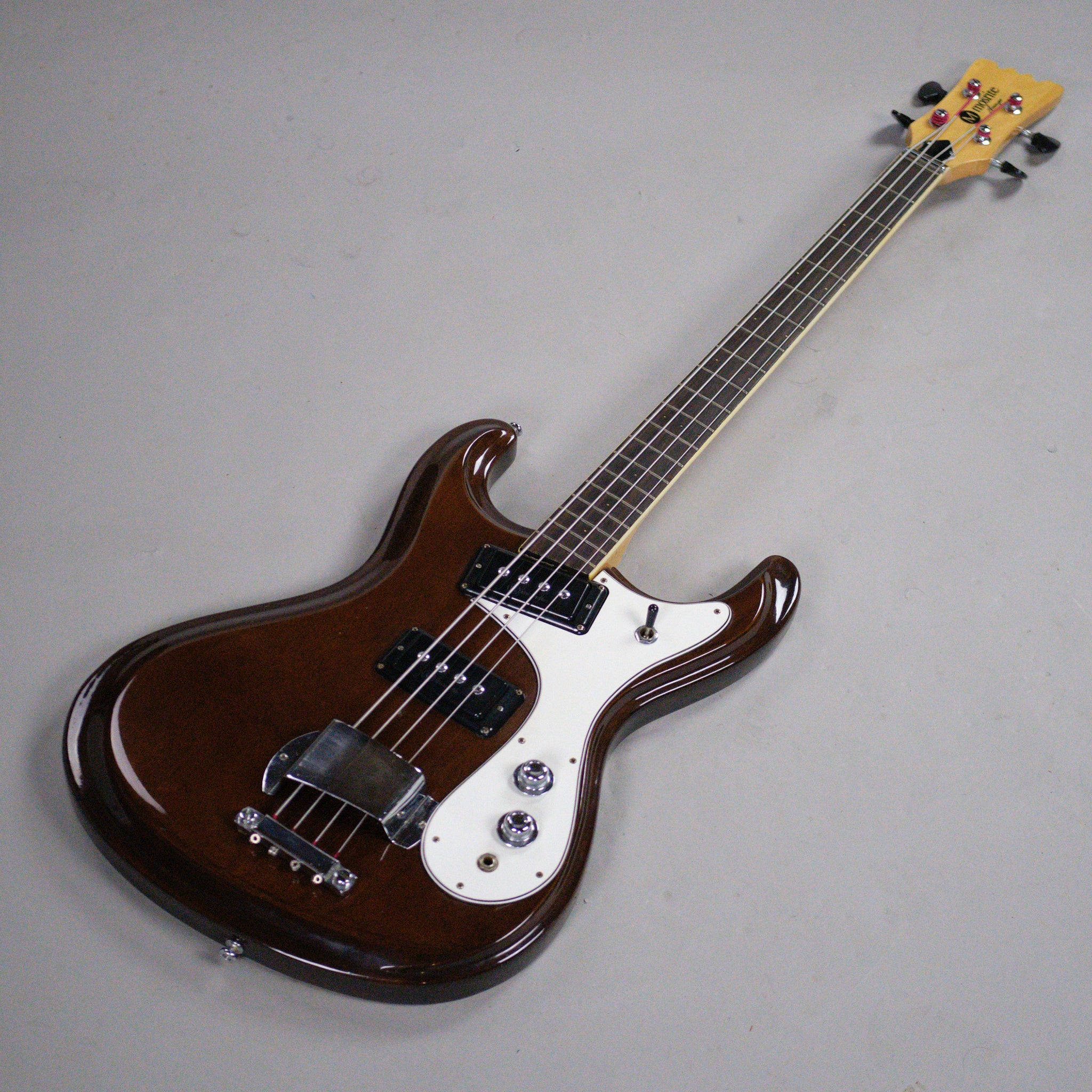 c1970s Mosrite Avenger Bass (Japan, Walnut, HSC)