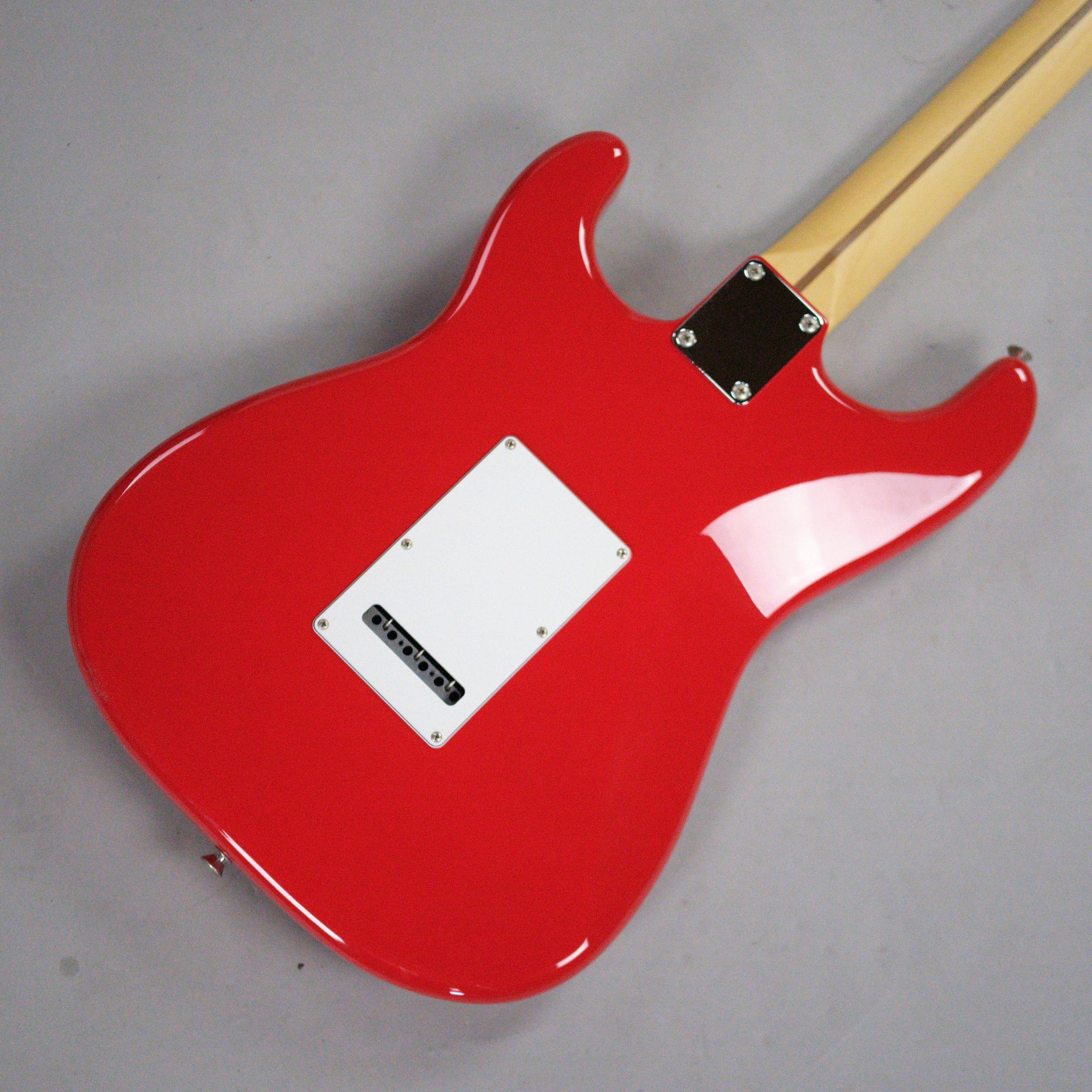 2022 Fender Stratocaster (Japan, Red)