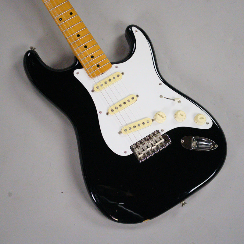 1985 Fender Stratocaster (Japan, Black )