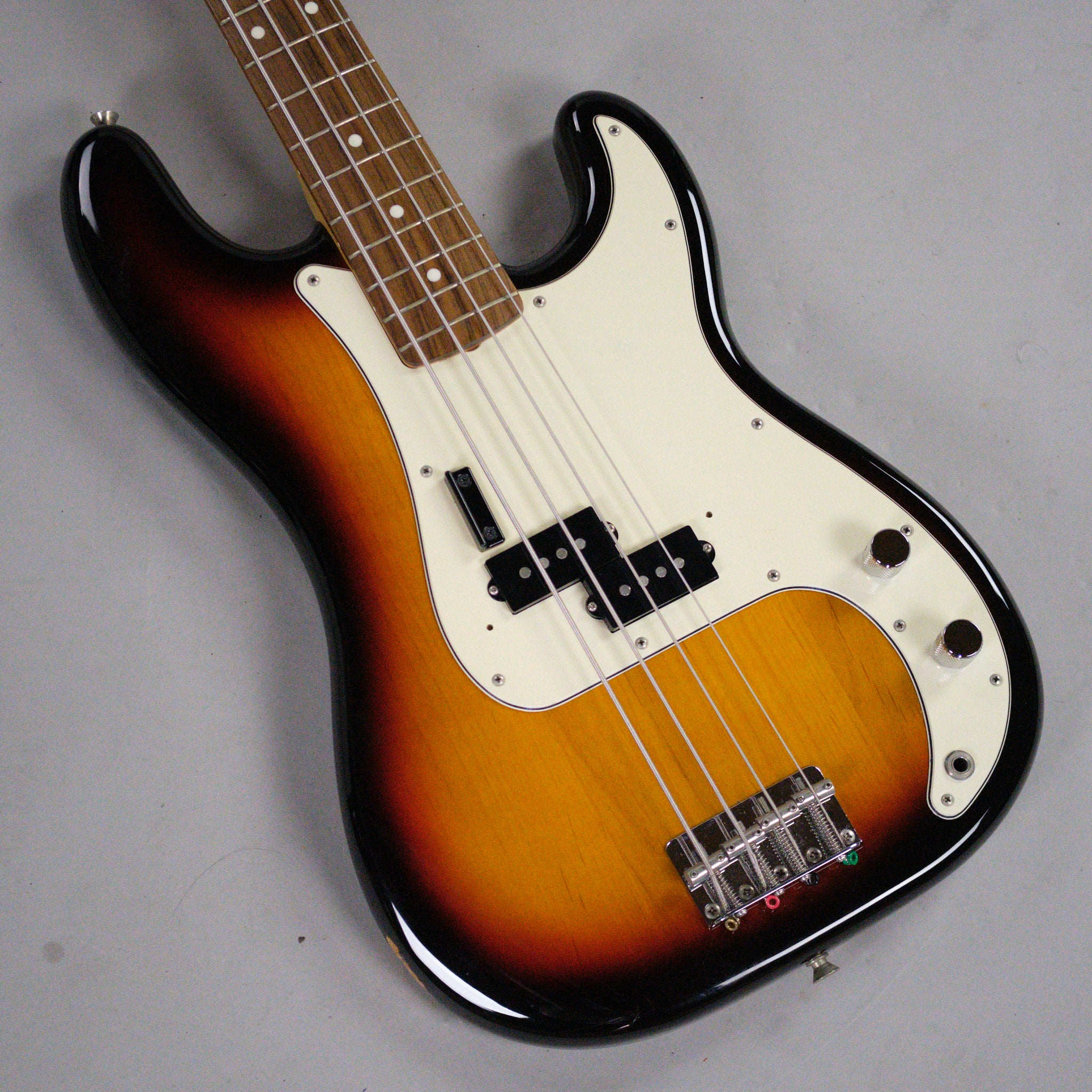 1995 Fender Precision Bass (Japan, Sunburst, SN: T053443)