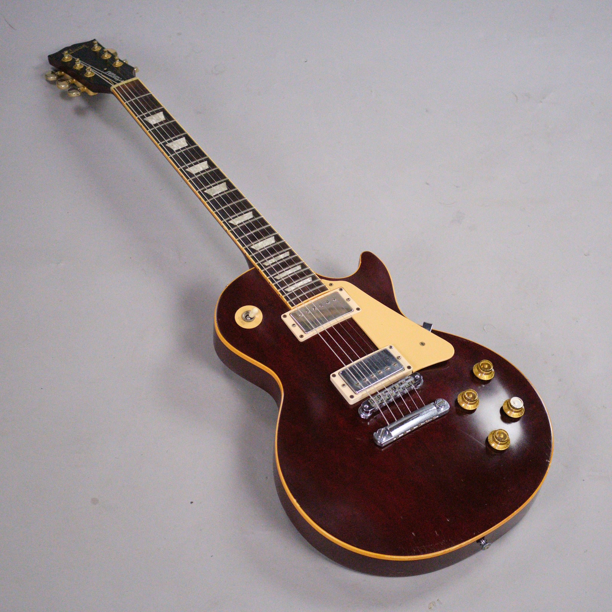 1997 Gibson Les Paul Standard (USA, Wine Red, OHSC )