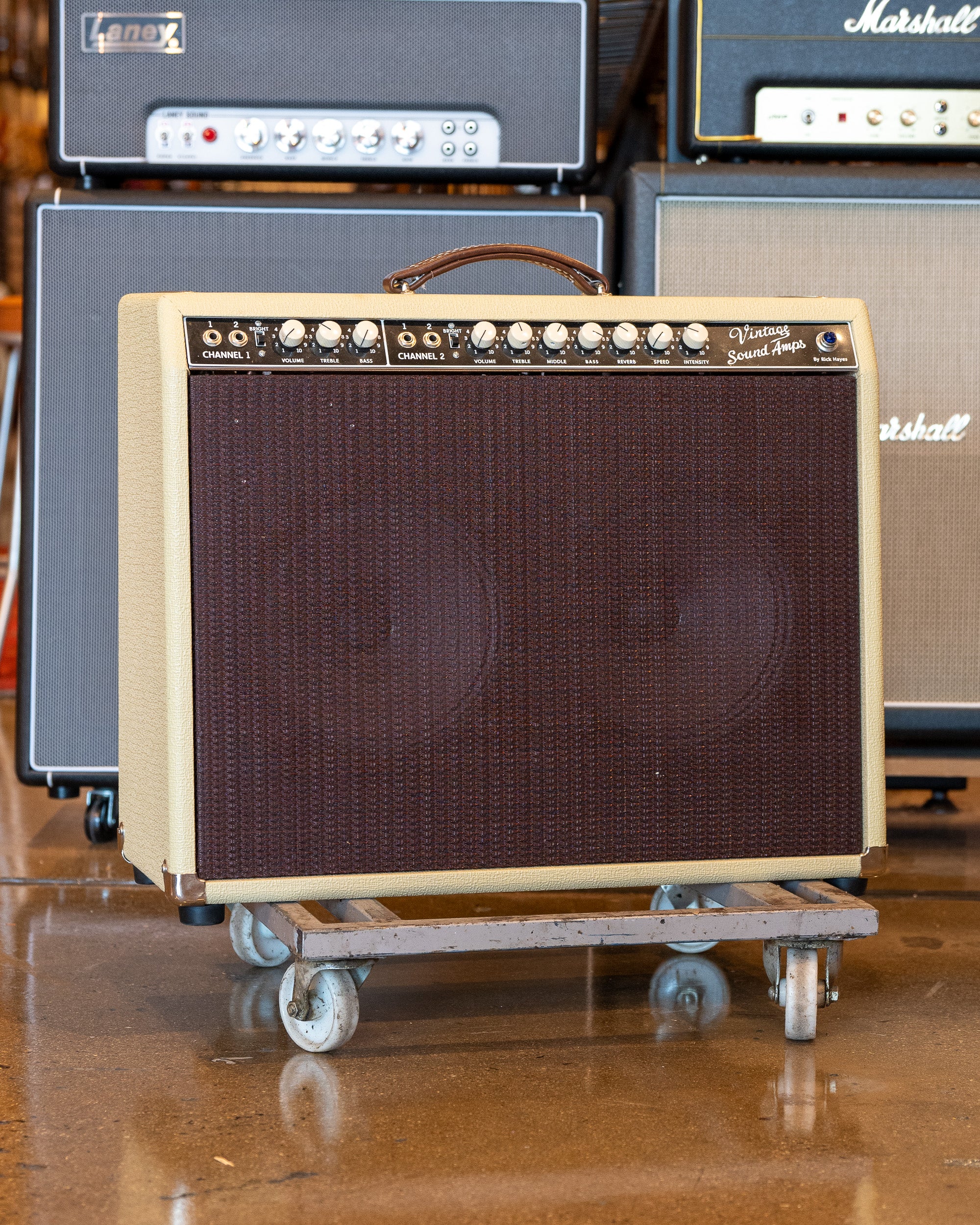 2013 Vintage Sound Amps Super (USA, 40 watts, Cover, 240V)