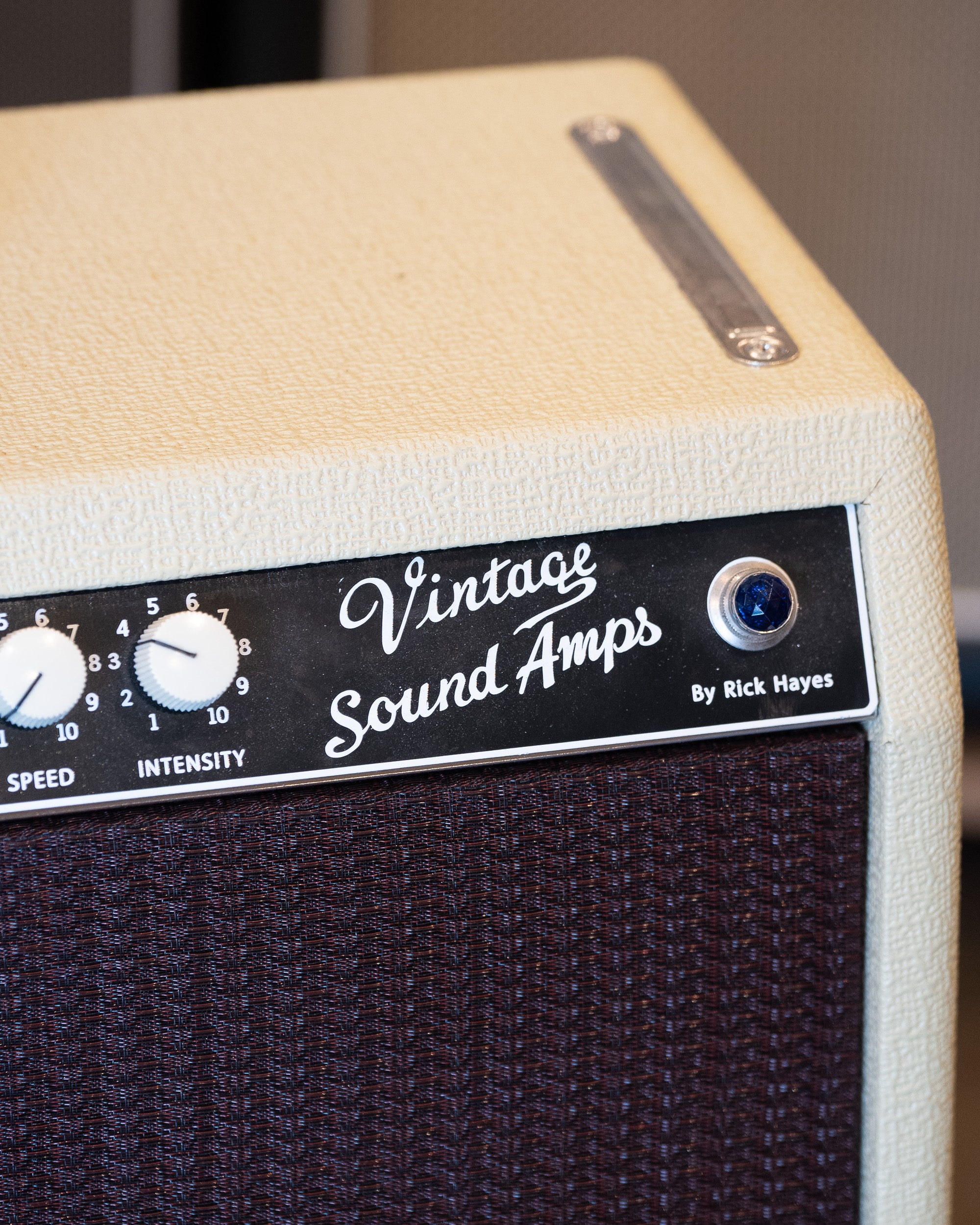 2013 Vintage Sound Amps Super (USA, 40 watts, Cover, 240V)