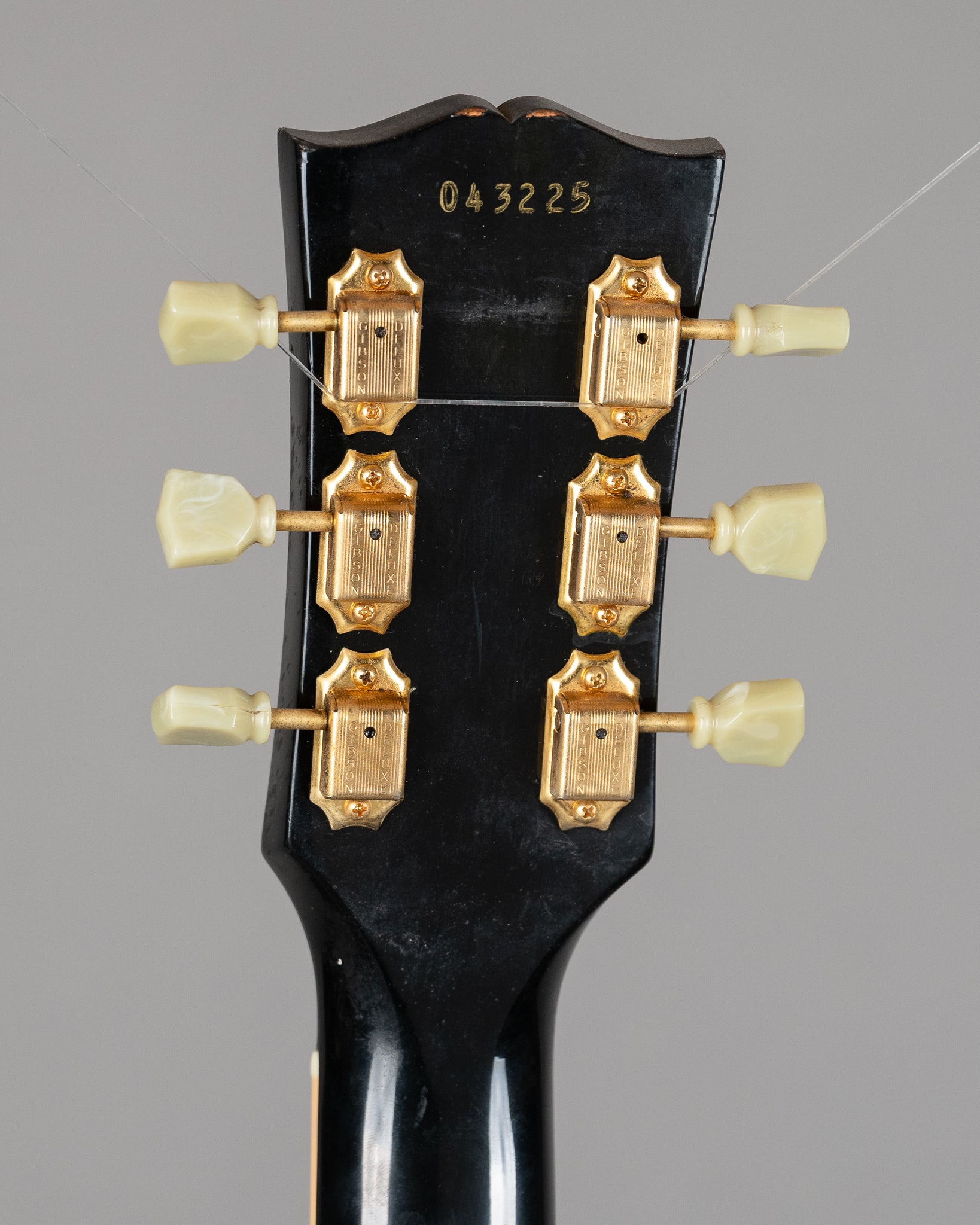 2004 Gibson Les Paul  Classic (USA , Black, OHSC)