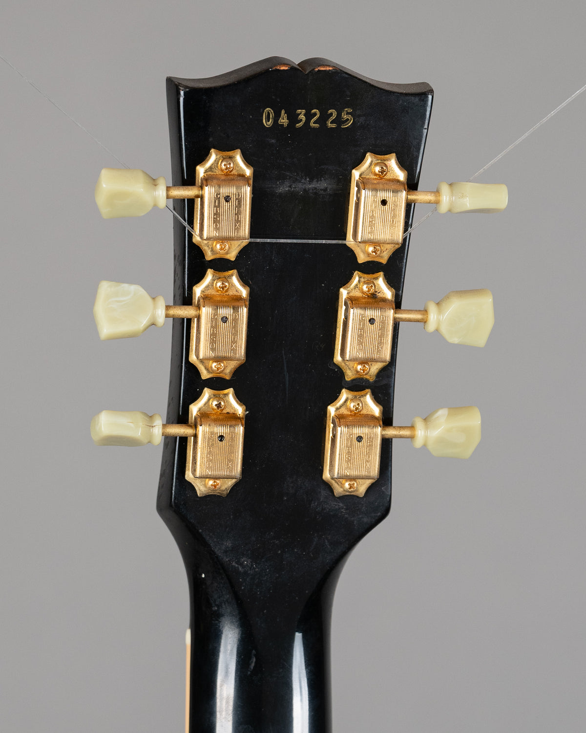 2004 Gibson Les Paul  Classic (USA , Black, OHSC)