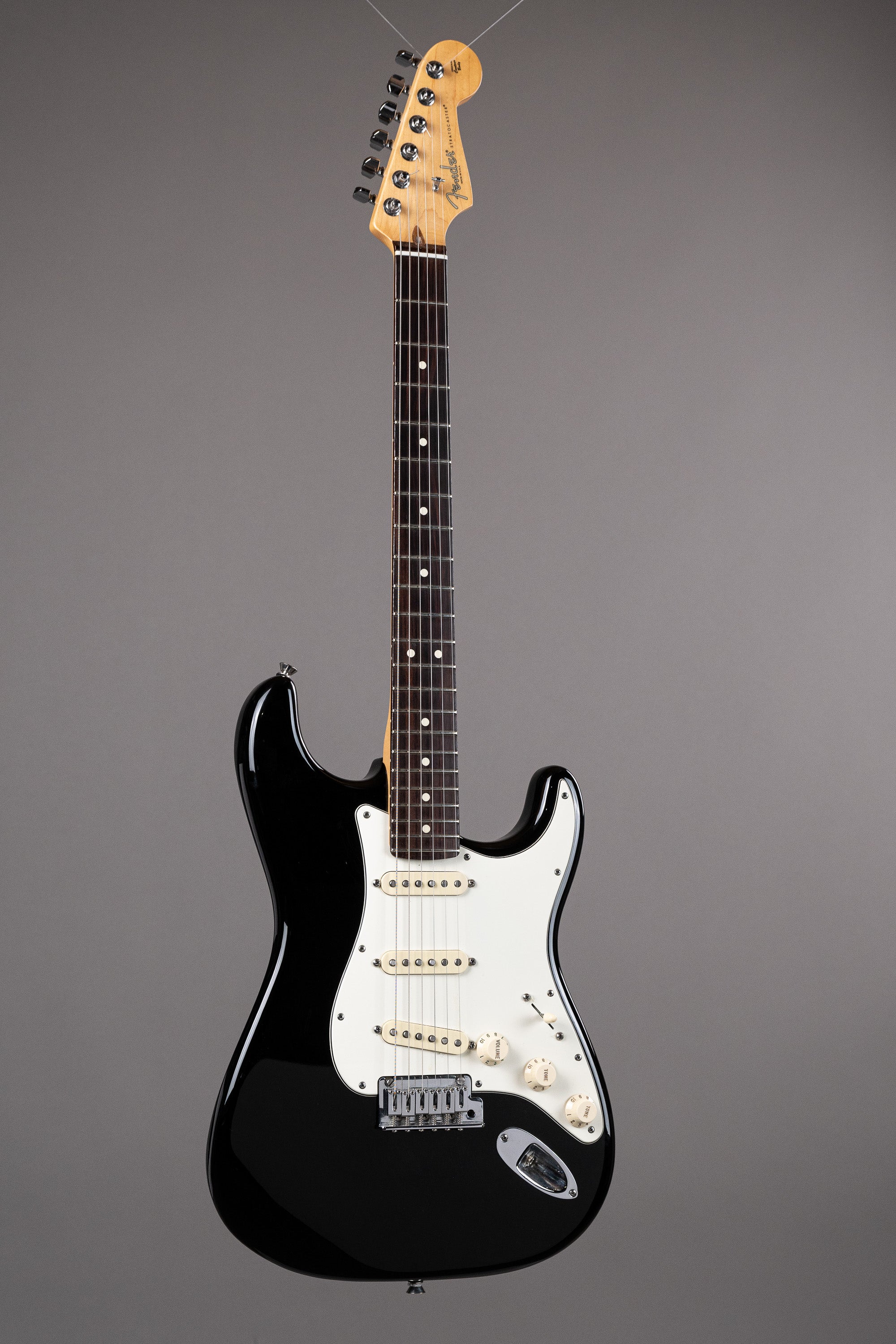 2015 Fender American Standard Stratocaster (USA, Black, OHSC)