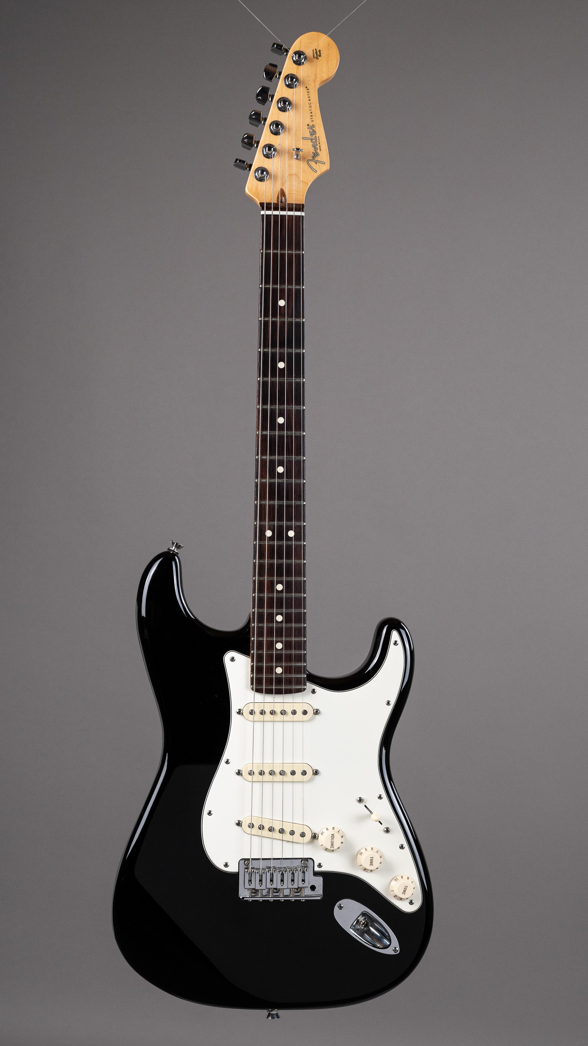 2015 Fender American Standard Stratocaster (USA, Black, OHSC)