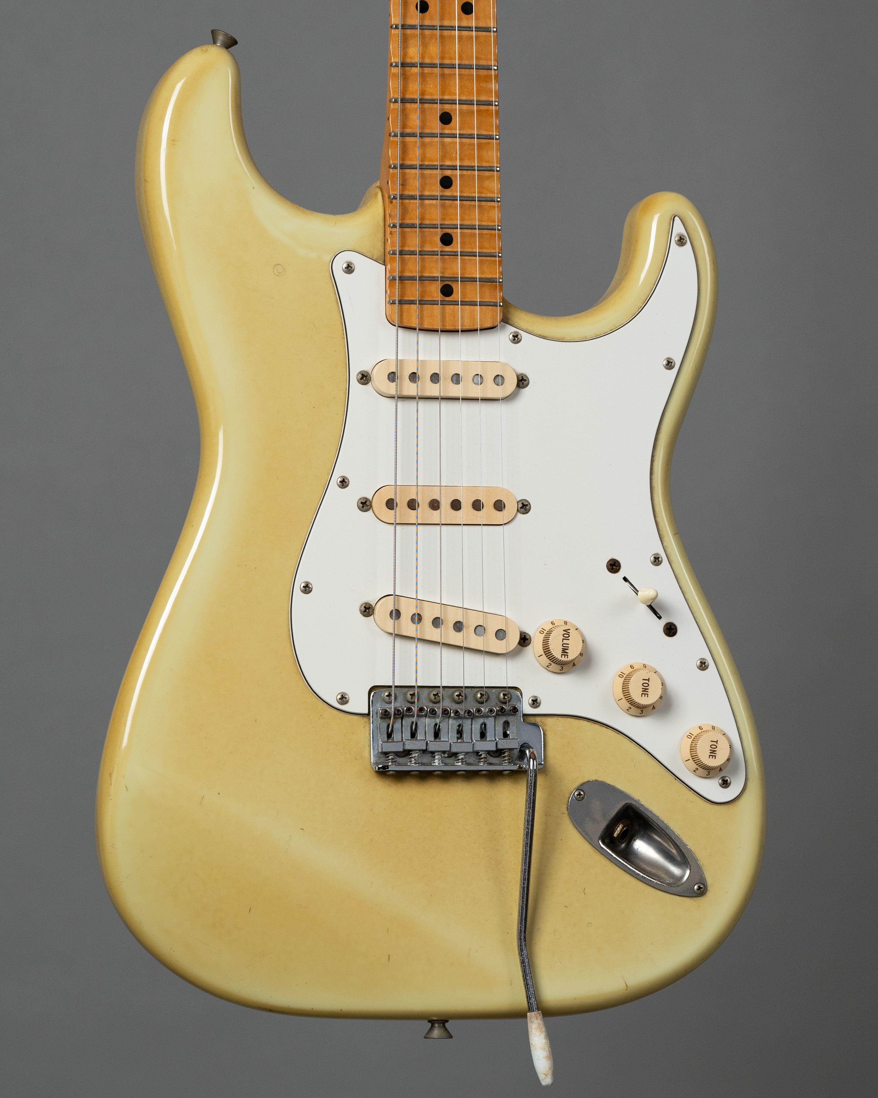 c1991 Fender ST-72 Stratocaster (Japan, Nicotine Cream)