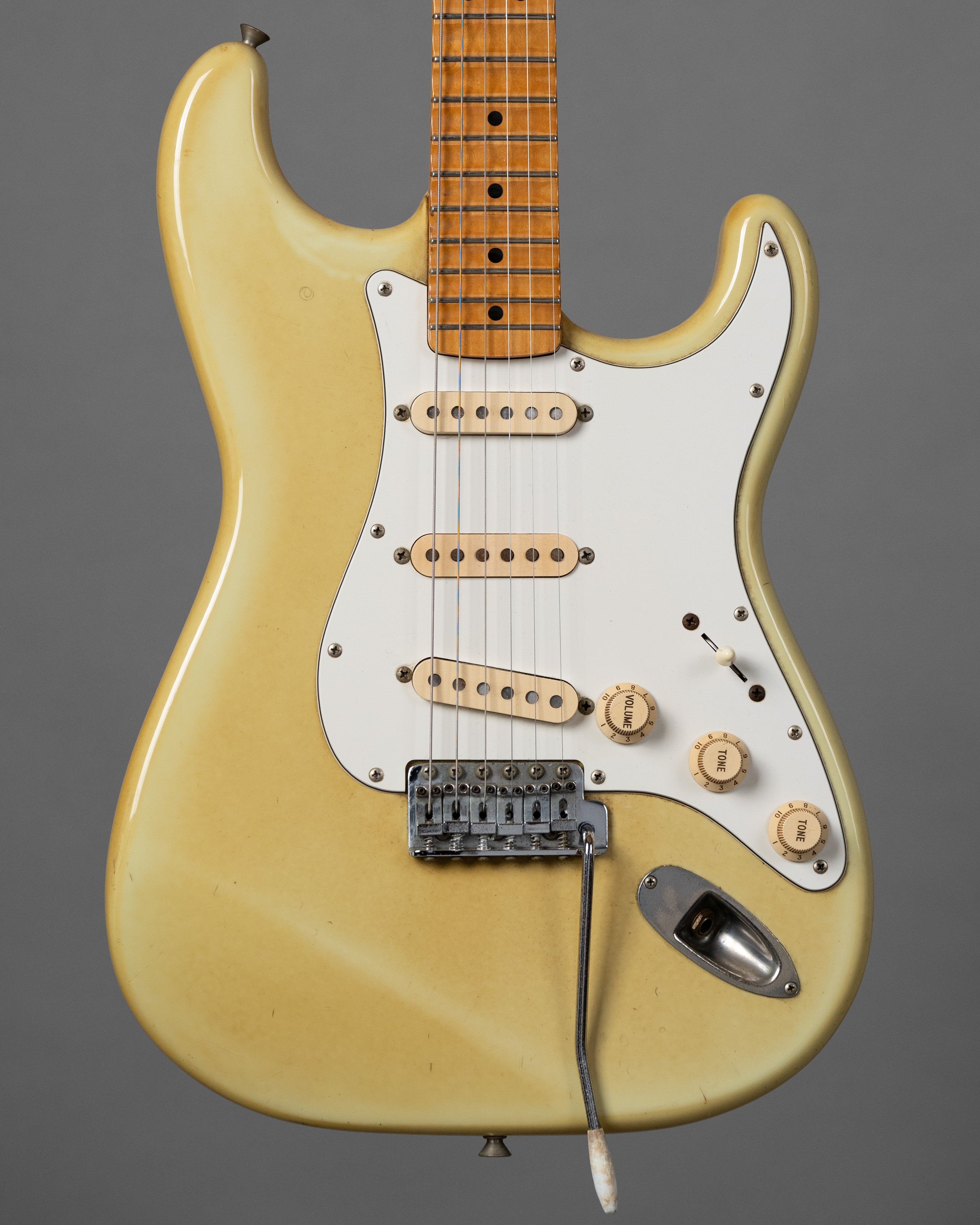 c1991 Fender ST-72 Stratocaster (Japan, Nicotine Cream)