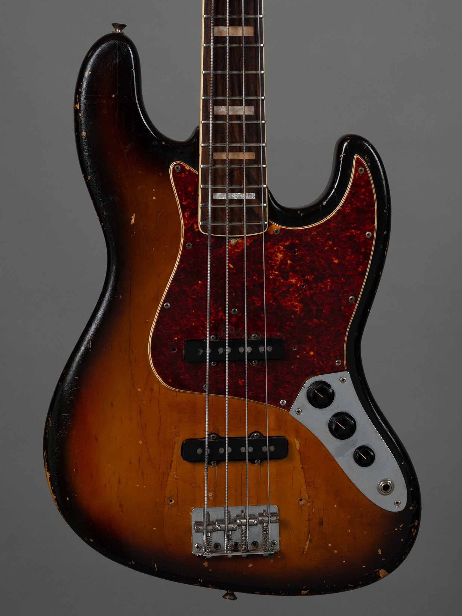 1969 Fender Jazz Bass (USA, Sunburst, Fender HSC)
