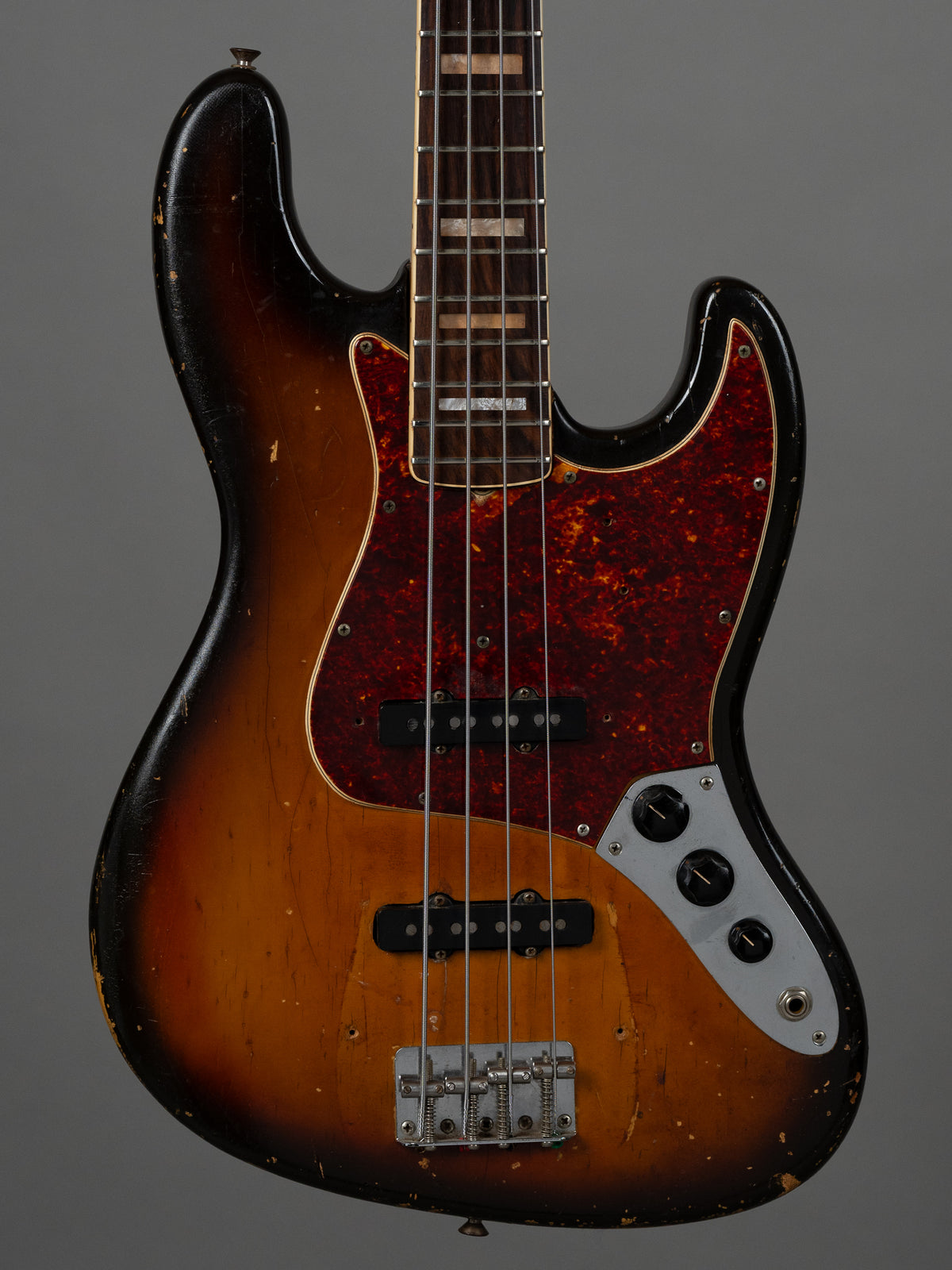 1969 Fender Jazz Bass (USA, Sunburst, Fender HSC)