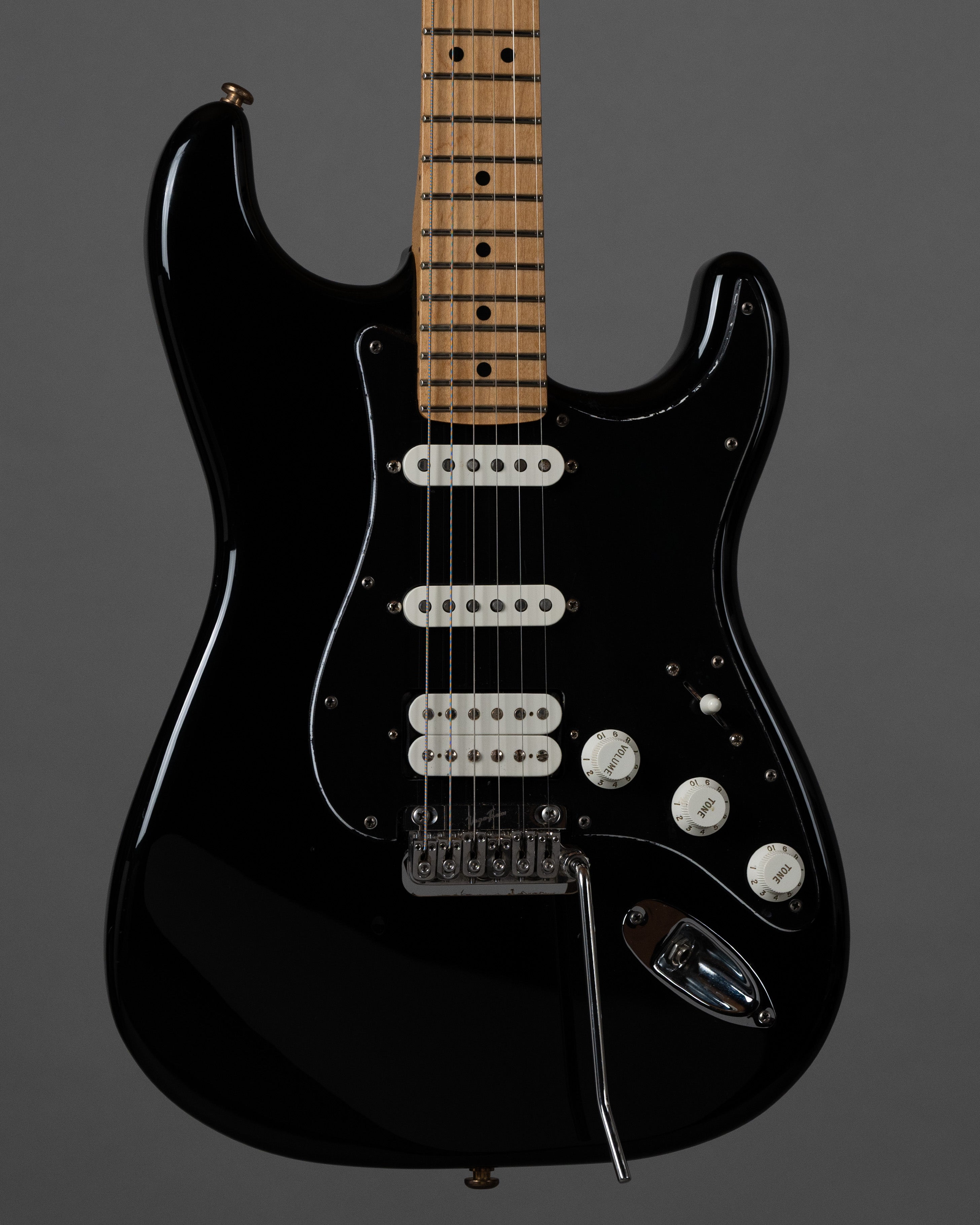 2020 Fender Player Stratocaster HSS (Mexico, Black, Vega Trem)