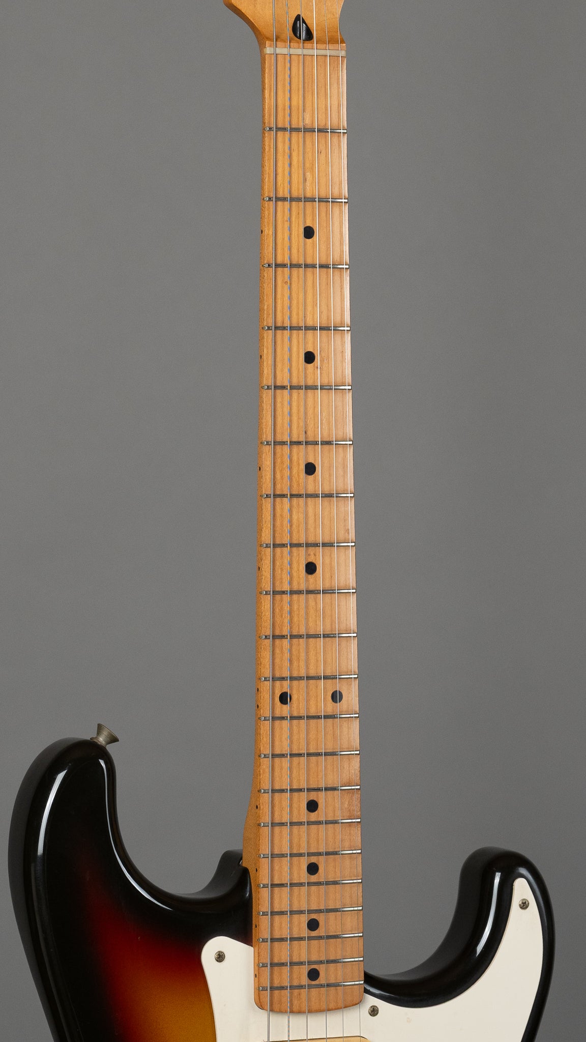 1992 Squier SST-33 Stratocaster (Japan, Sunburst)