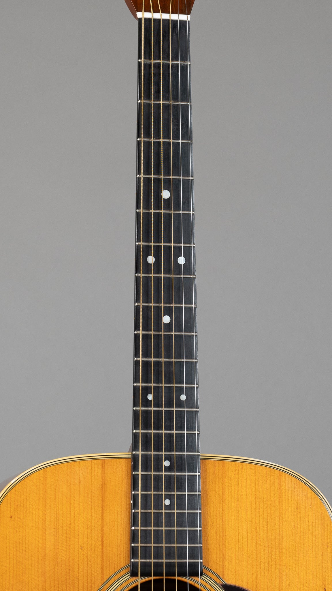 1975 Martin D-28 (USA, Natural, HSC)