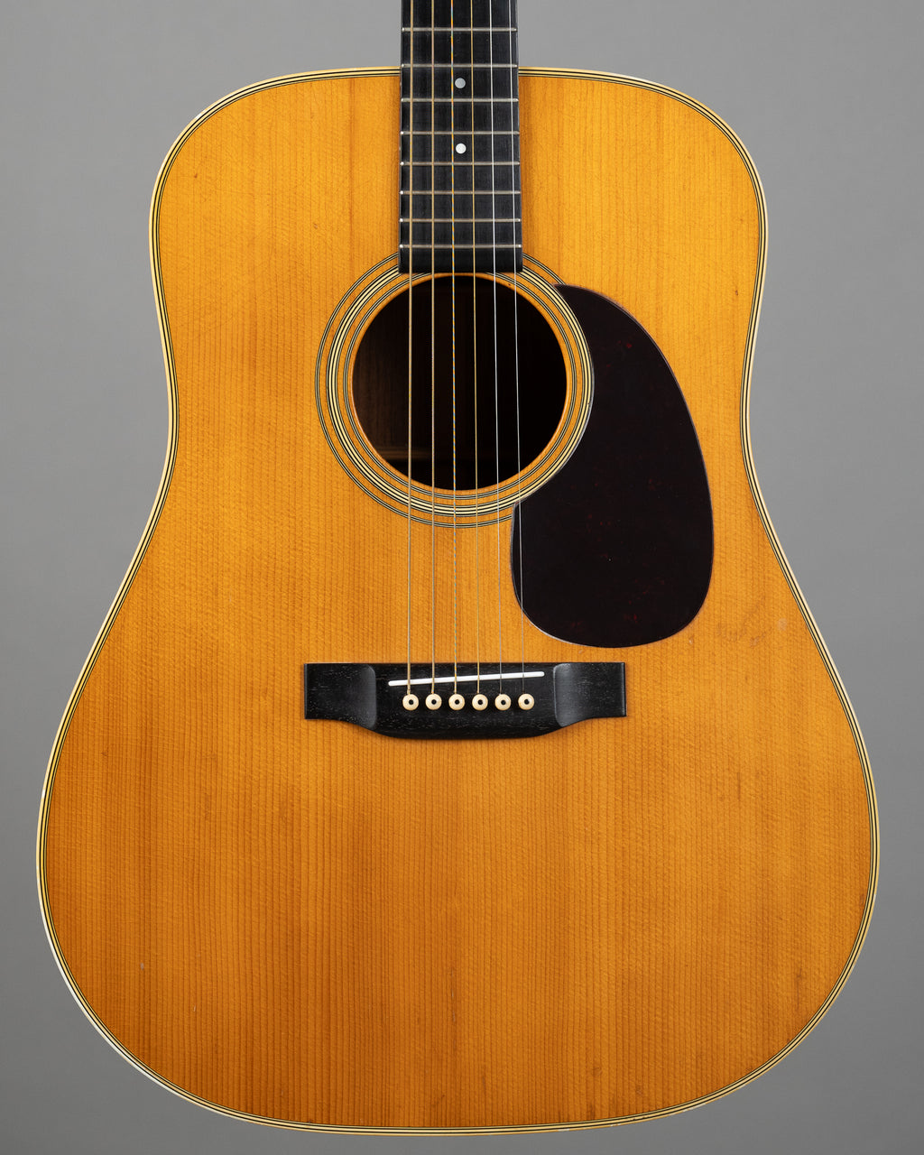 1975 Martin D-28 (USA, Natural, HSC)