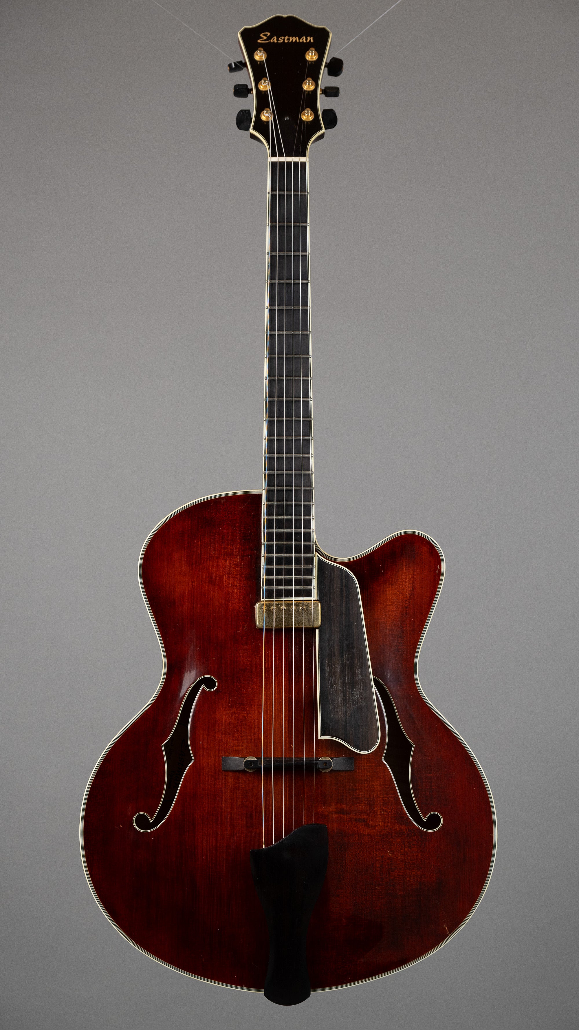2006 Eastman Uptown Hollow AR810CE (China, Burst, HSC)